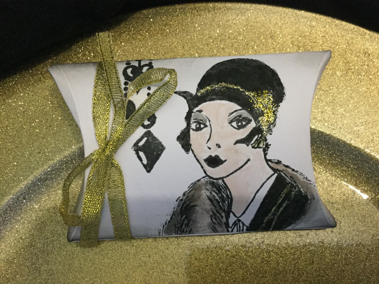 Art Deco Ladies Pillow Boxes – set of 8