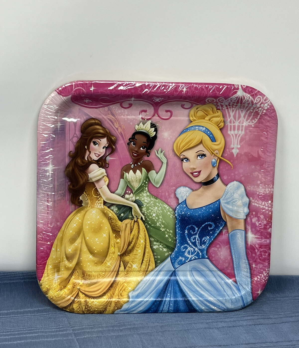 DISNEY PRINCESS DREAM PARTY 8 LUNCH PAPER PLATES—9″ X 9″—- PARTY