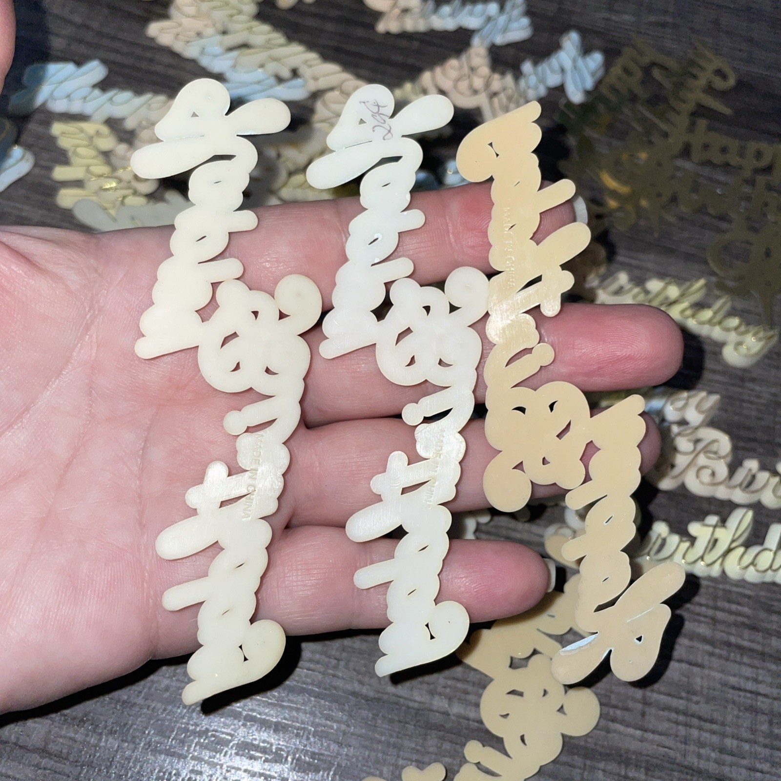 LOT OF 26 VINTAGE HAPPY BIRTHDAY CUPCAKE CAKE TOPPERS