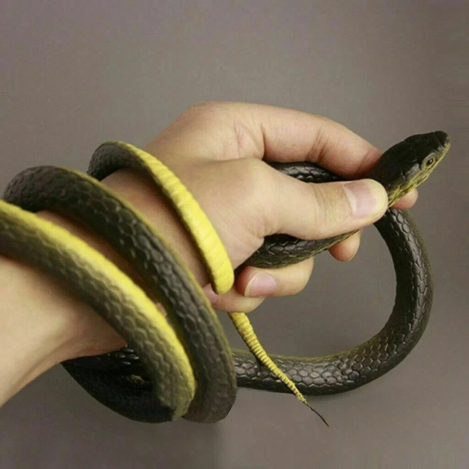 Fake Realistic Snake Lifelike Real Scary Rubber Toy Prank Party Joke For Garden