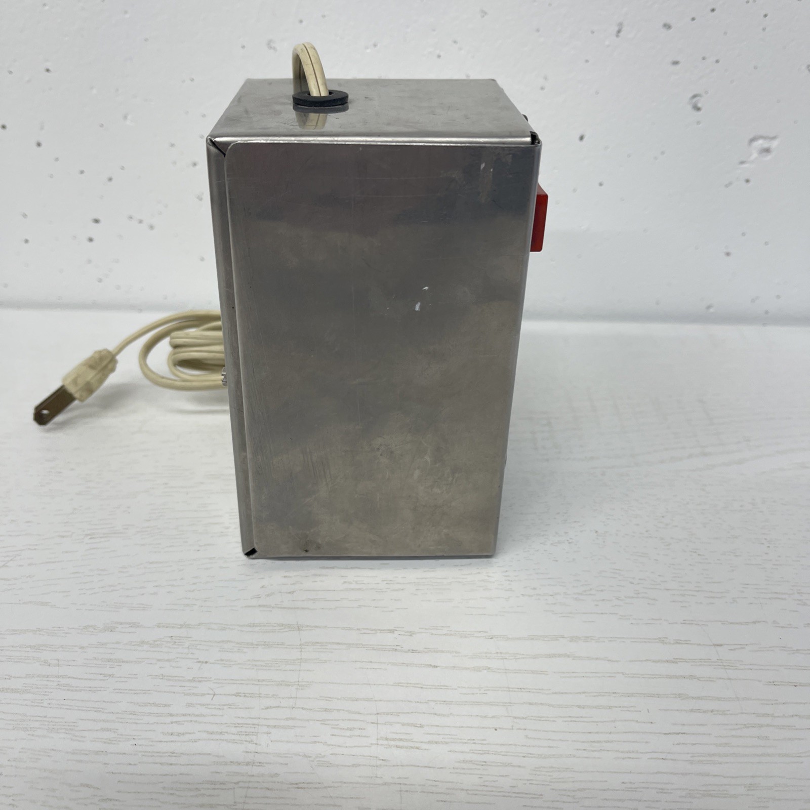 Prank Do Nothing Plug In Box – One Of A Kind Gift