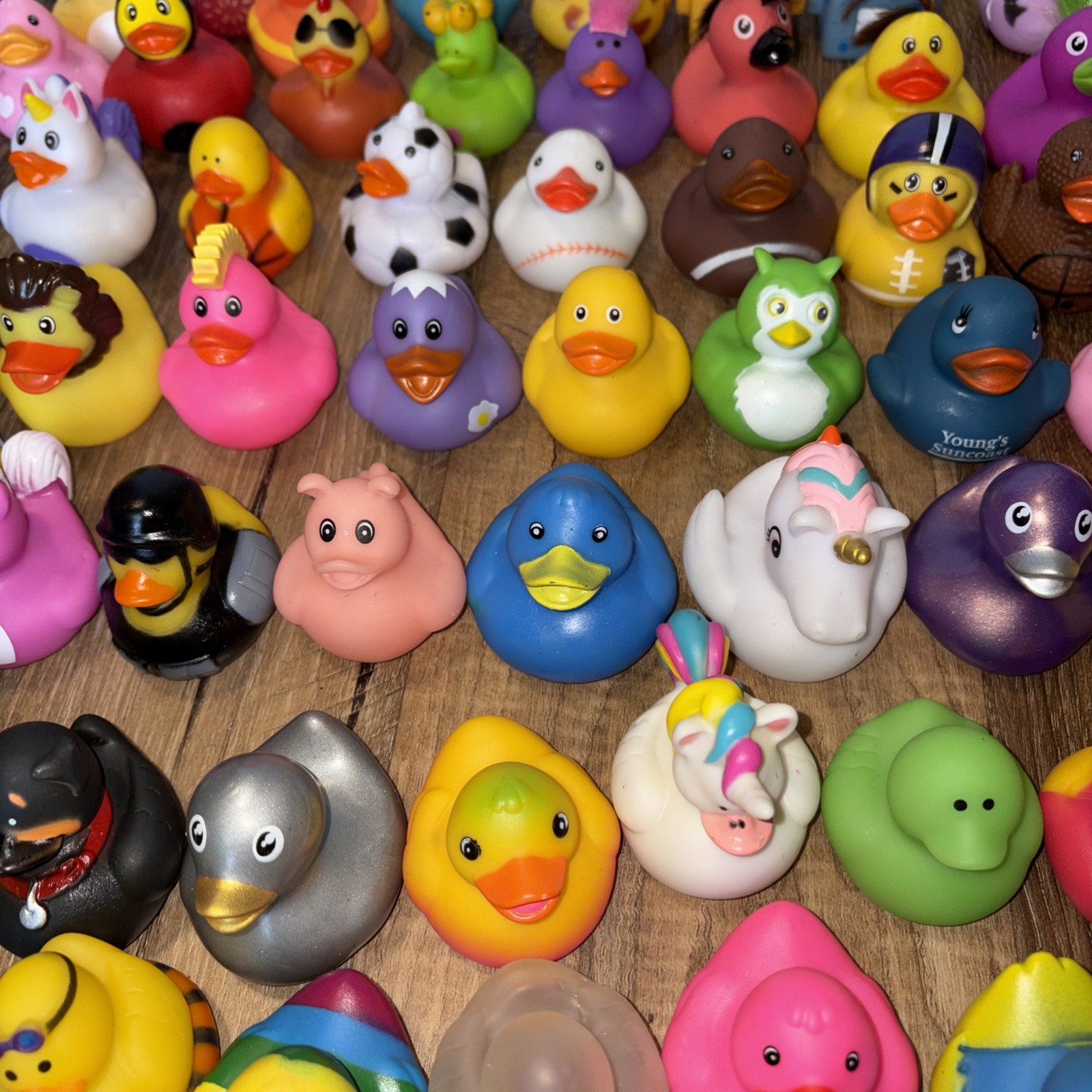 Rubber Ducks Duckies Huge Lot Of 200 Jeep Play Ducked Party Favors