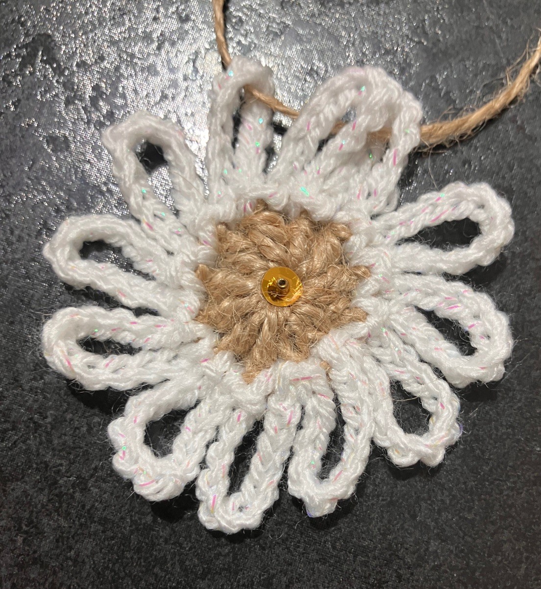🌸NEW Hand Crochet sparkly daisy Jute Rustic Bunting Window Summer sequins Gift