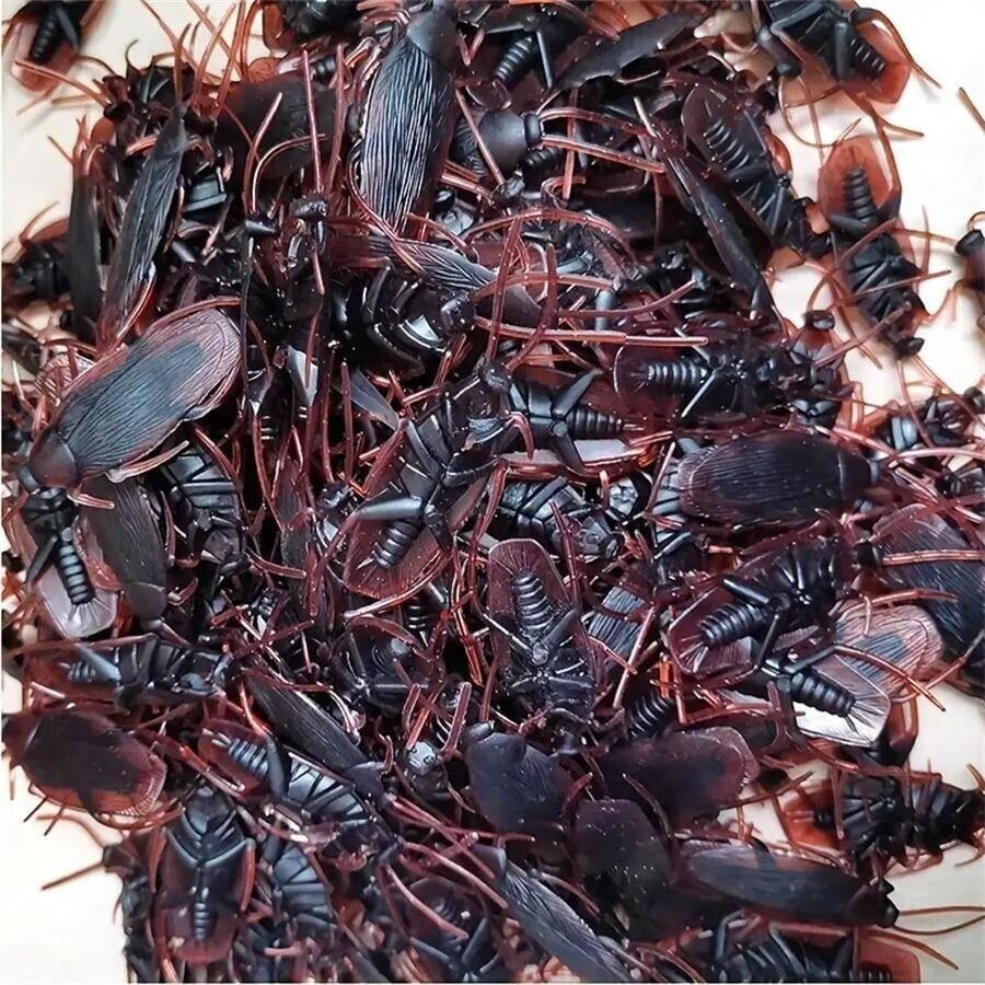 5pcs Fake Cockroach Funny Prank Toy Novelty Realistic Cockroach Insect Toy Joke