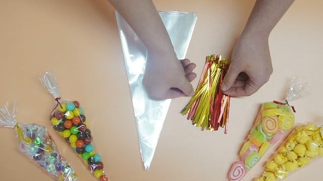 Cone Cellophane Bags,200 Pieces 6.3″x11.8″ Cello Clear Cone Shaped Treat Bags wi