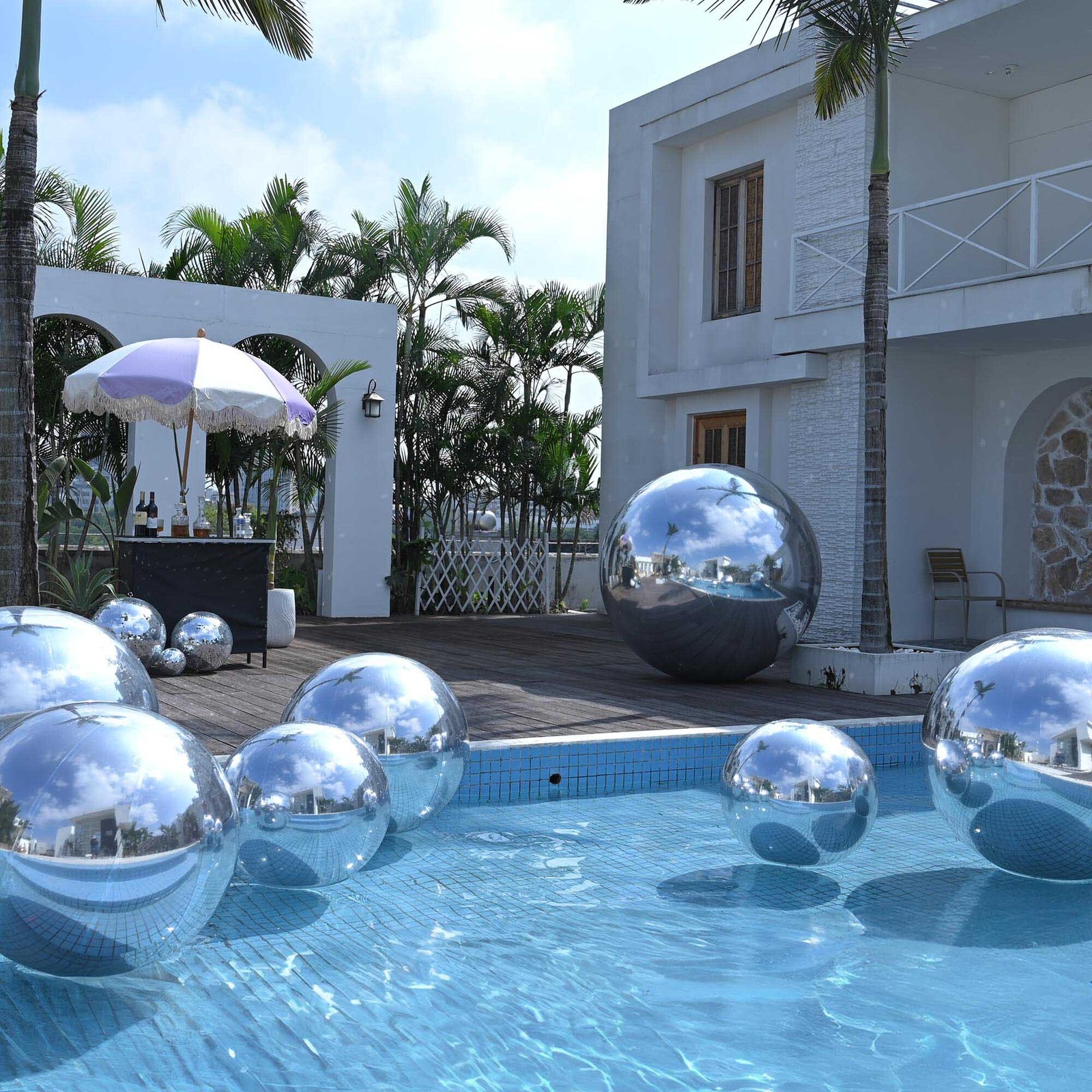 AplusChoice 2PCS 59″ Big Shiny Inflatable Mirror Ball Reusable Hanging Silver