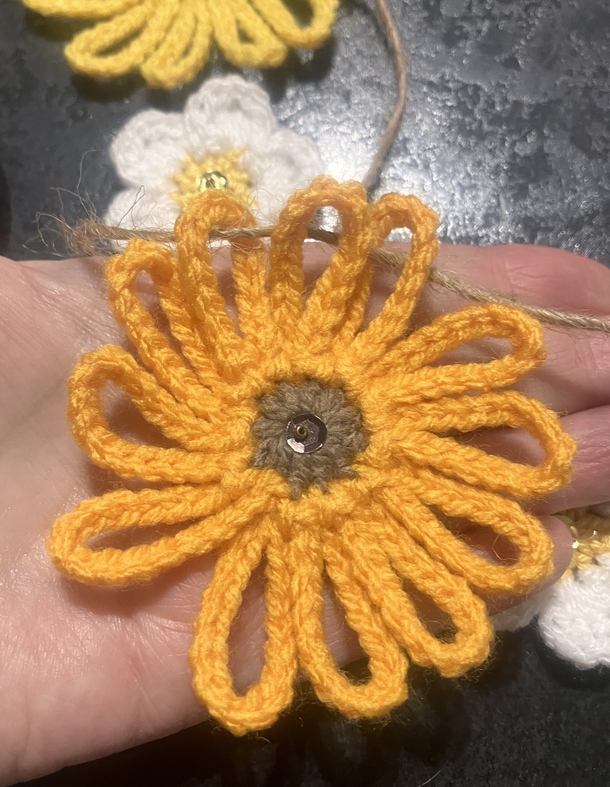 🌻🌼 New hand Crochet Sunflower Daisy jute Bunting Window camper caravan Gift