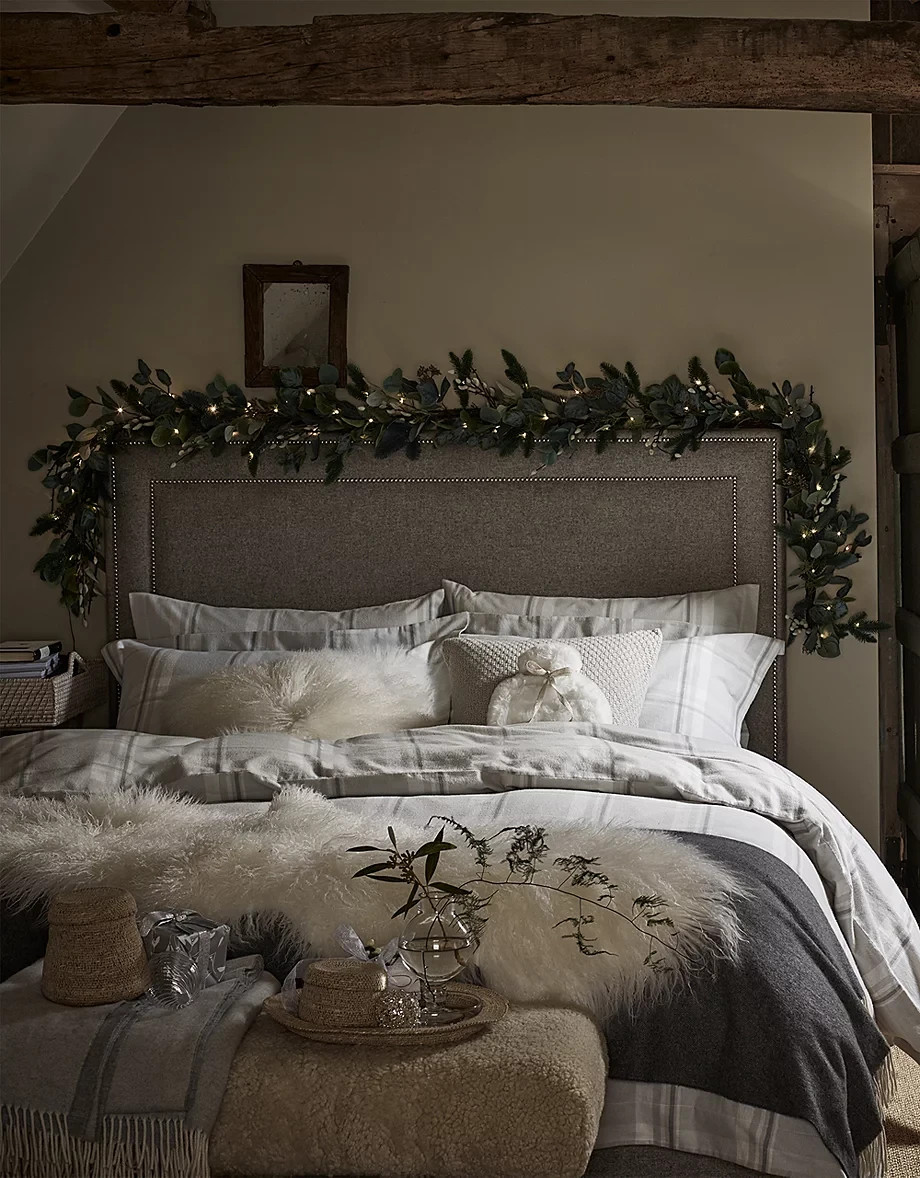The White Company 180cm Pre Lit Foraged Winter Garland Brand New With Tags