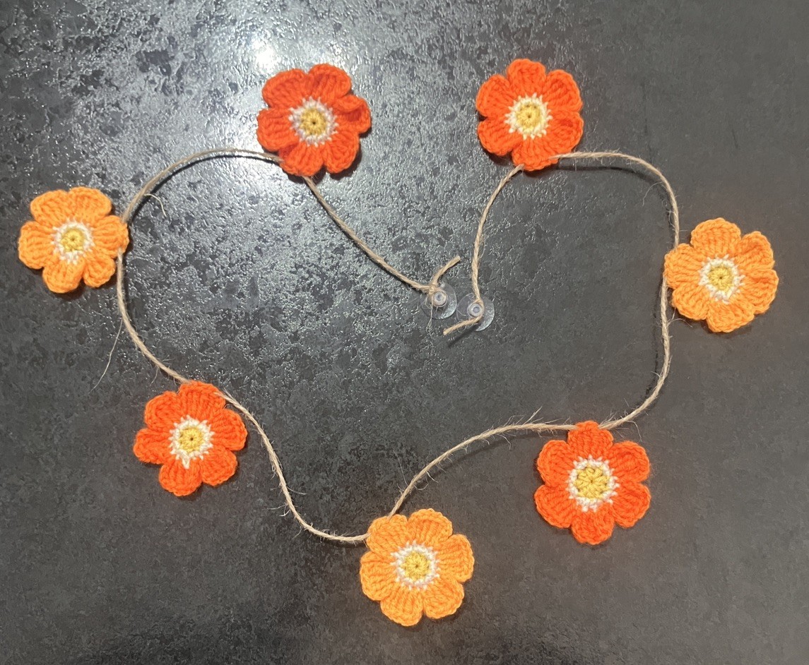 🌸NEW Hand Crochet PRETTY jute 7 Flowers Bunting Window Camper Summer 35” Gift