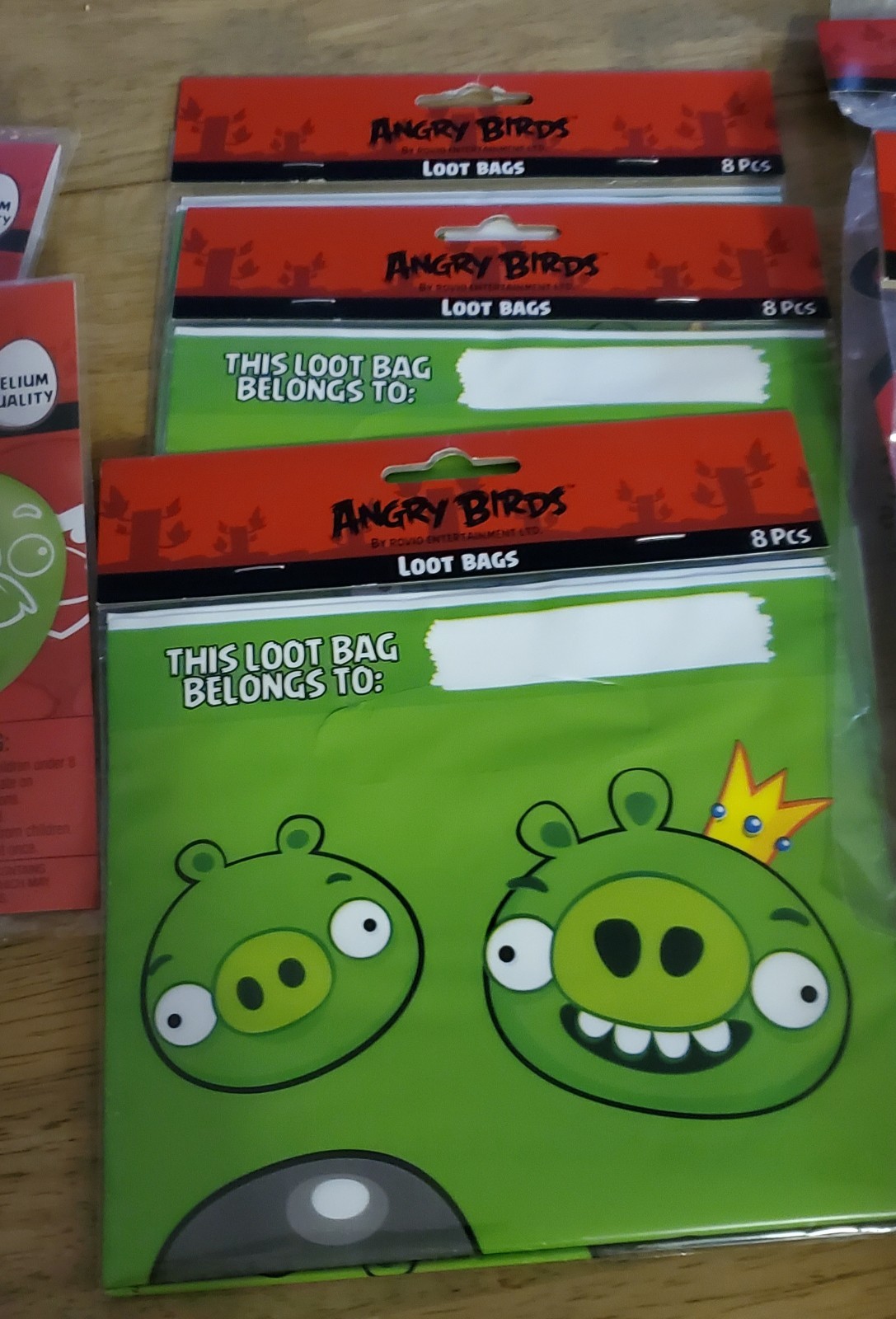 Angry Birds Party Masks, Loot Bags & Balloons NEW
