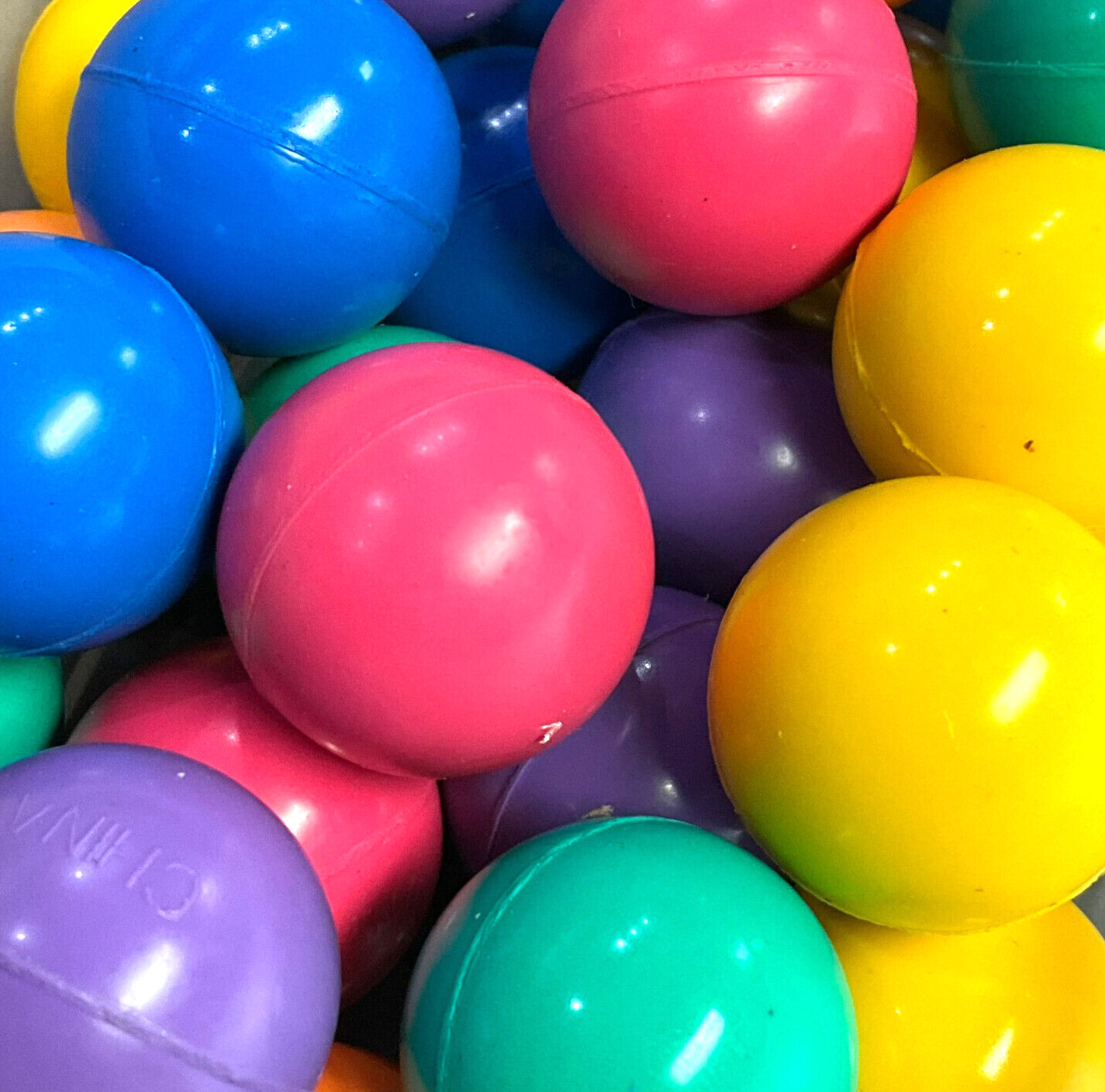 24 Pastel Solid Color Mix Rubber Bouncy Balls Fun Gifts Party Favors 1″in 27mm