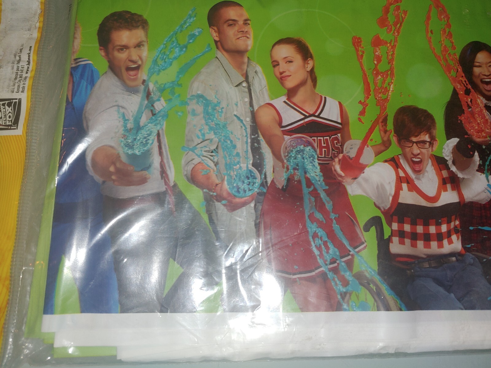 NEW Glee TV Show Table Cloth Cover 54″ X 102″ Party Decor Hallmark UNOPENED