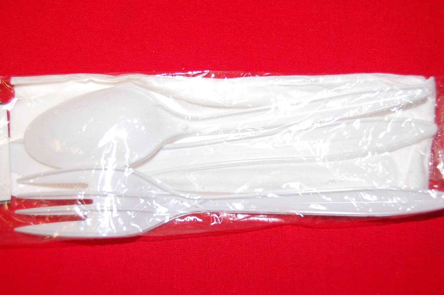 VINTAGE #V17600 Polypropylene Cutlery Kit Fork,Knife,TS,S+P,Napkin 250Kit M4277