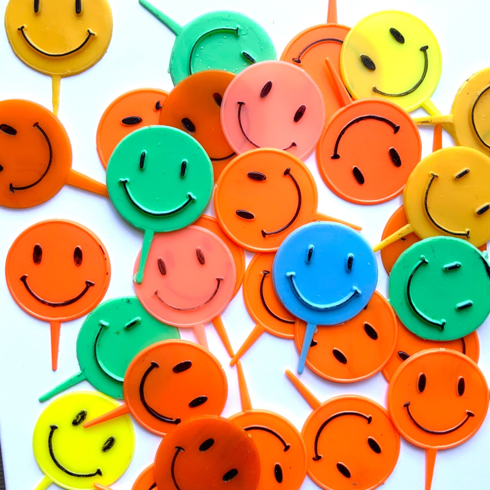 Vintage RETRO Lot Of 32 SMILE Face cupcake Picks Toppers