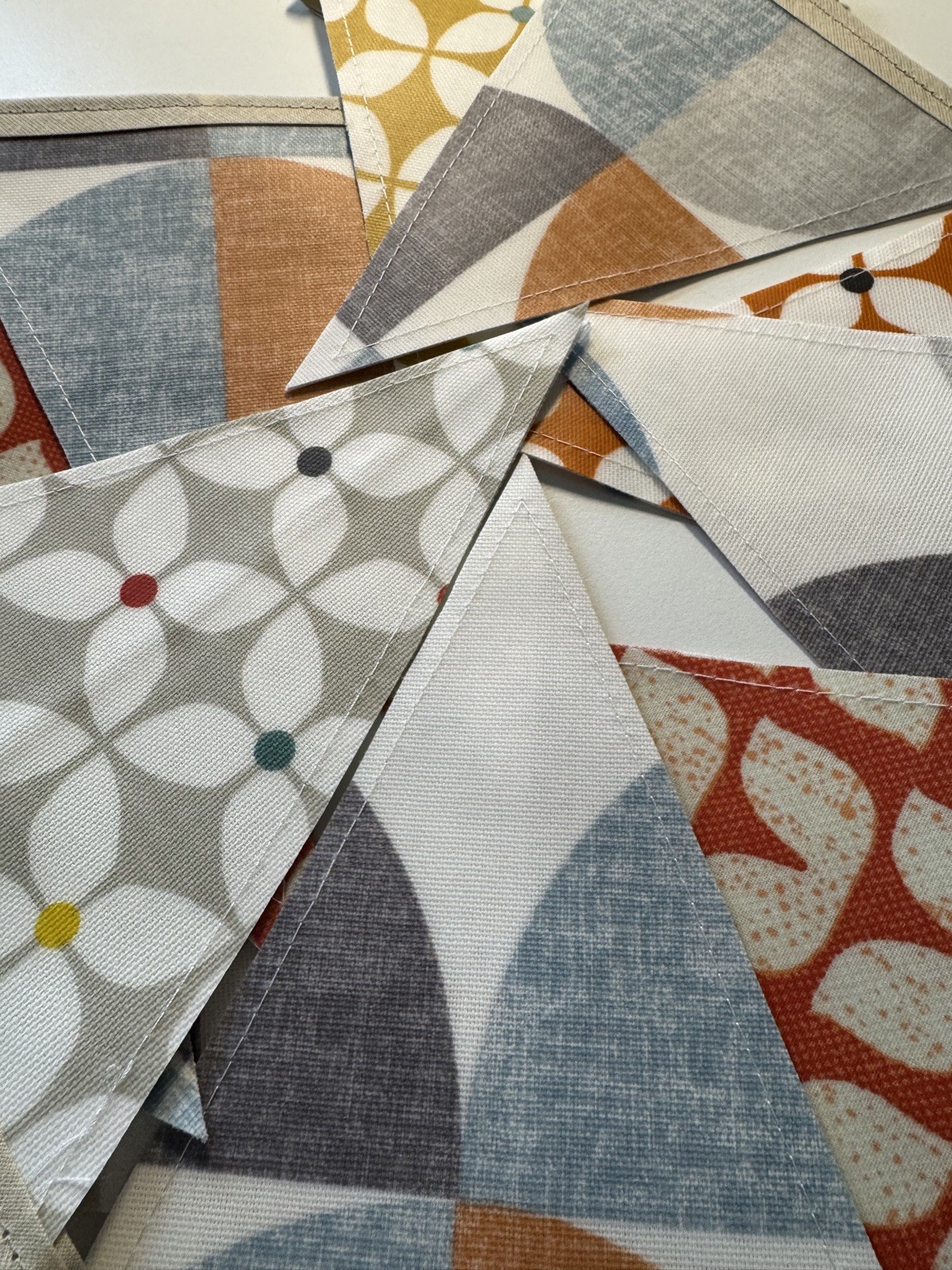 Handmade Oilcloth Bunting – Garden/Home – Contemporary – 3 Meters Double Sided