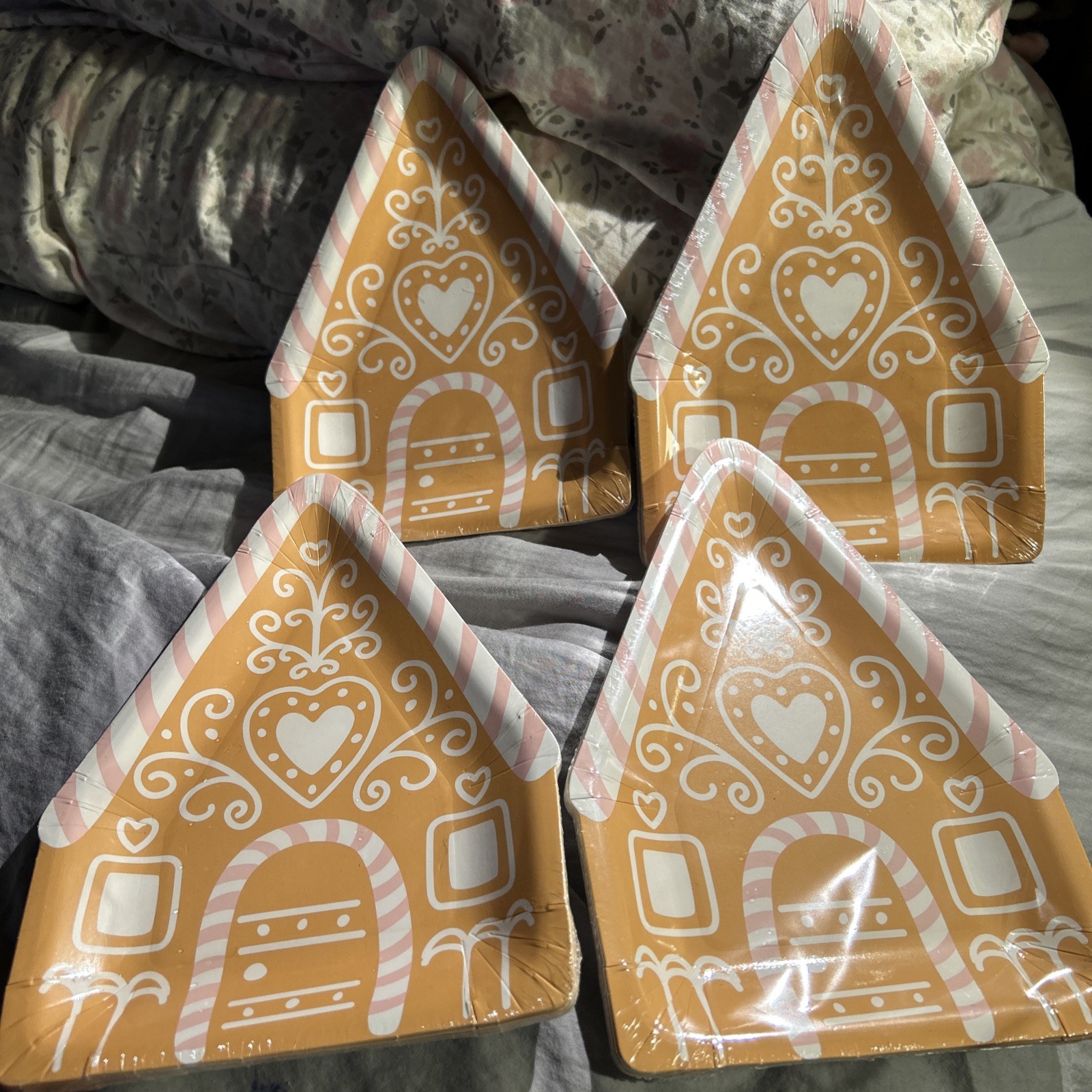 4 Set Christmas Gingerbread House Paper Plates Party 8 Pc Each 32 Total NEW