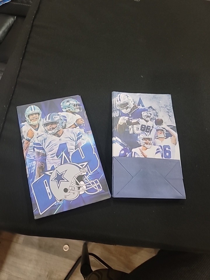 12 Pack NFL DALLAS COWBOYS Party Paper Treat Gift Bags Football Themed PT7