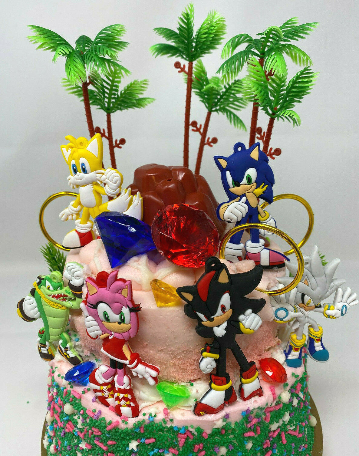 Sonic The Hedgehog 2 Deluxe Birthday Cake Topper Set Featuring Sonic BRAND NEW