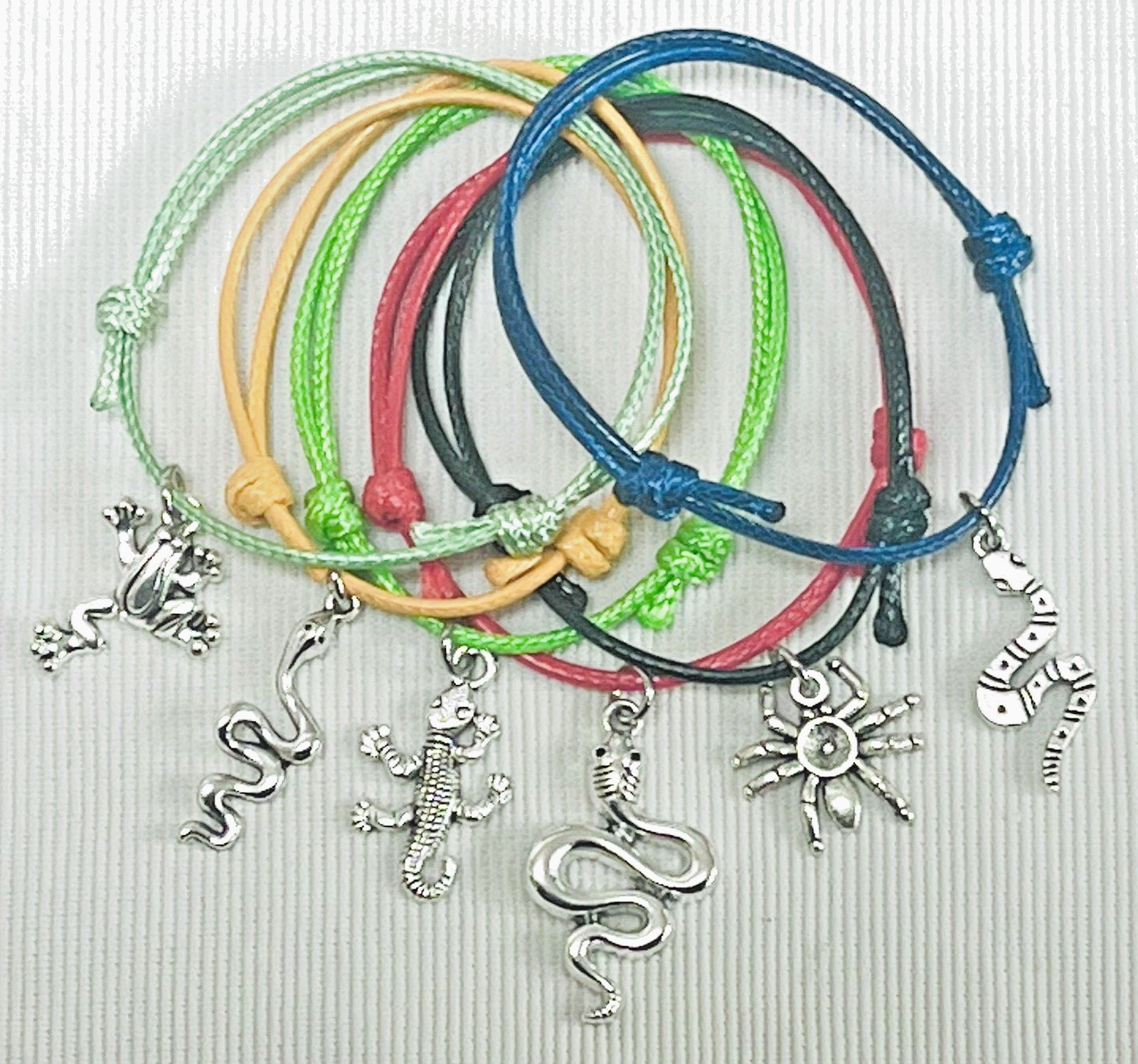 6 Reptile FRIENDSHIP BRACELETS Reptile Party PARTY BAG FILLER PRIZES FAVOURS