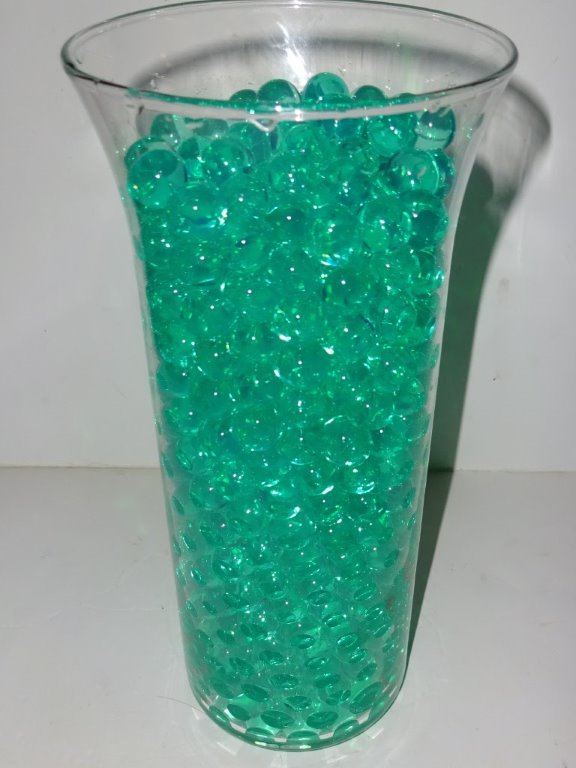 Water beads -USA water jelly beads -29 different colors -each pk makes 1 1/2 Qrt