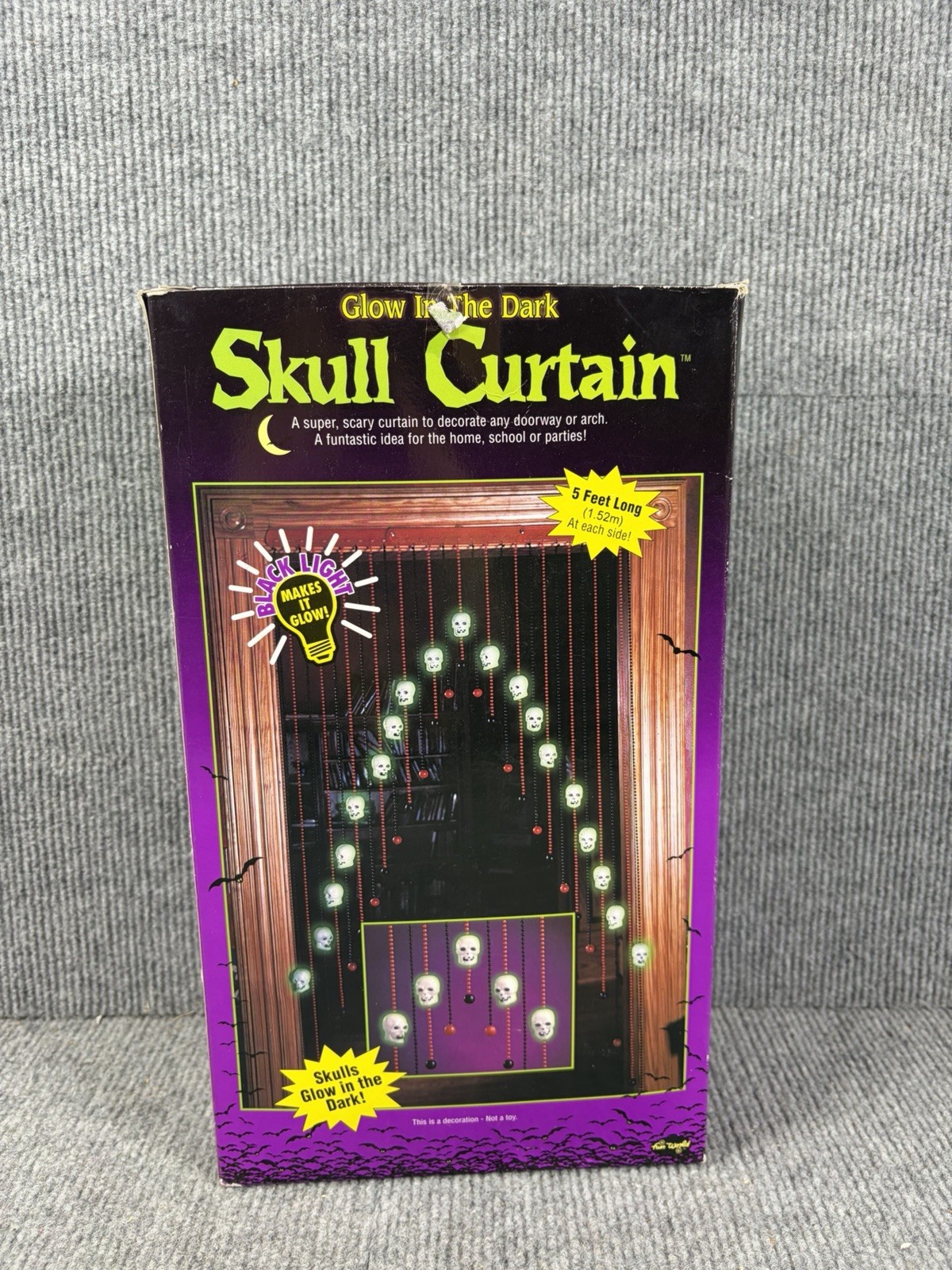 Vintage Fun World Skull Curtain Glow In The Dark Halloween Doorway Beaded