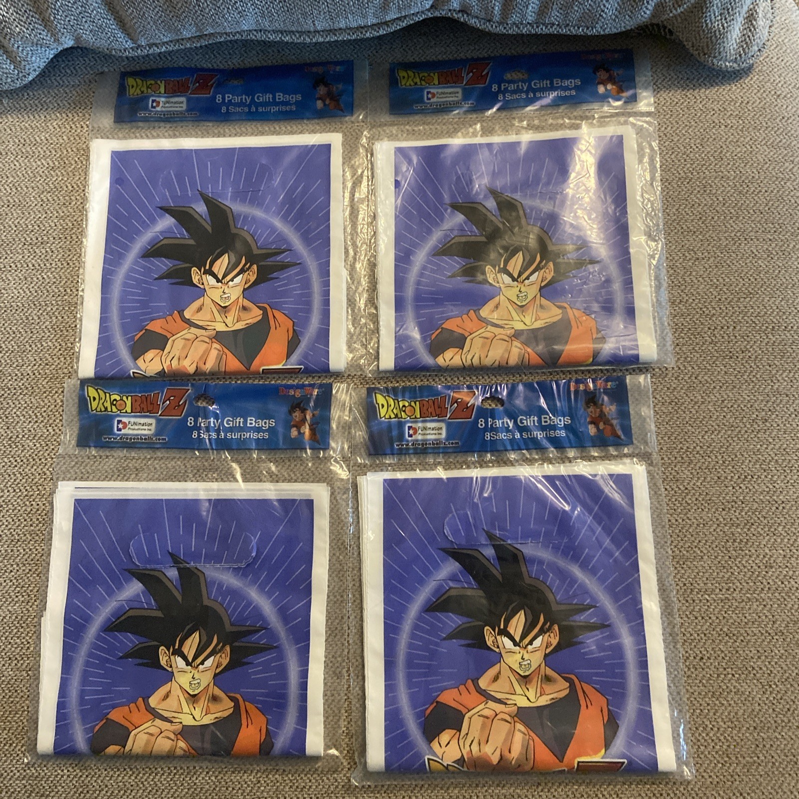 Dragon Ball Z Party Gift Bags 32 Count – 4 Sets of 8 DBZ Kids Birthday Party New