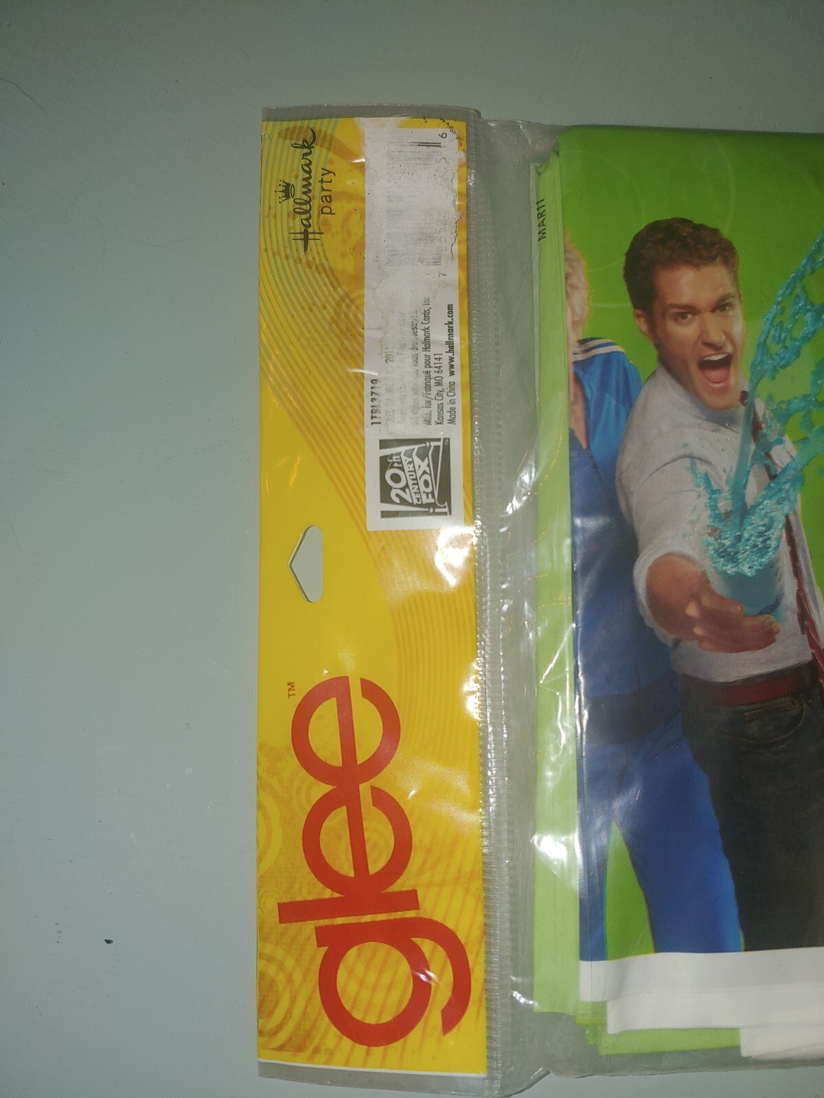 NEW Glee TV Show Table Cloth Cover 54″ X 102″ Party Decor Hallmark UNOPENED