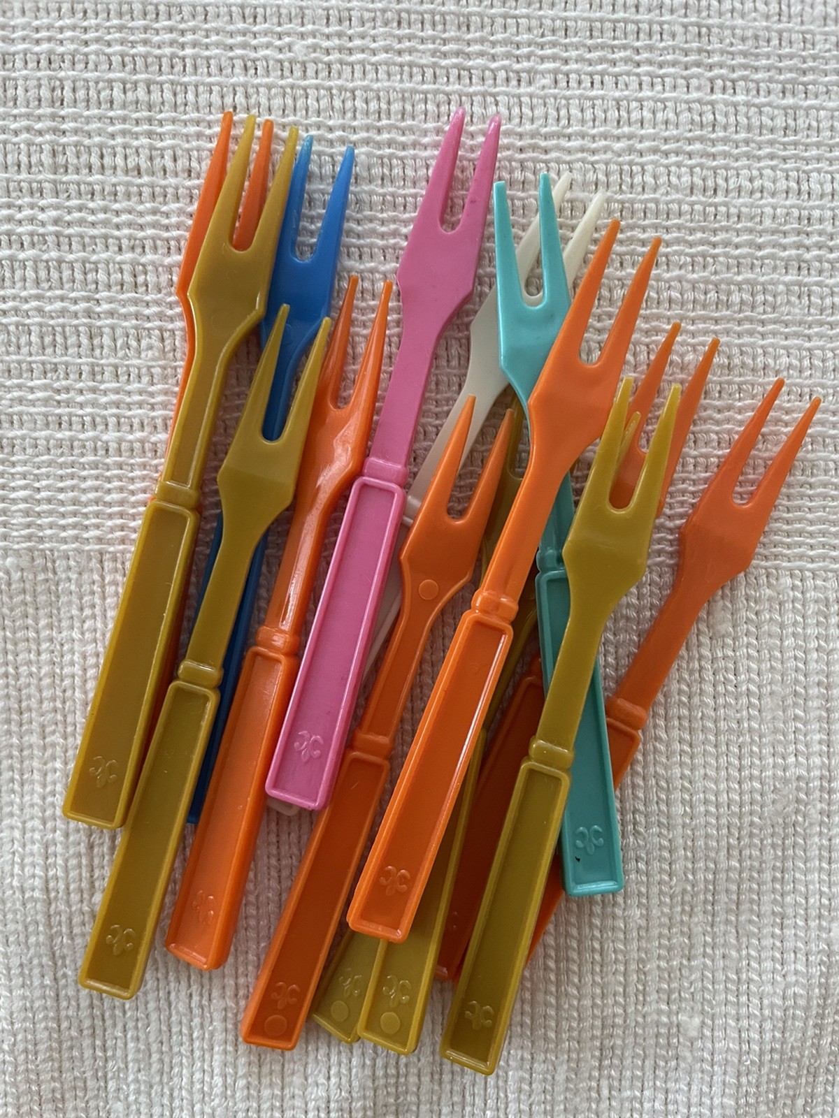 Lot – Vtg Toothpicks Party Picks Cocktail Forks Diamond Parasol Picks 500+ Pcs