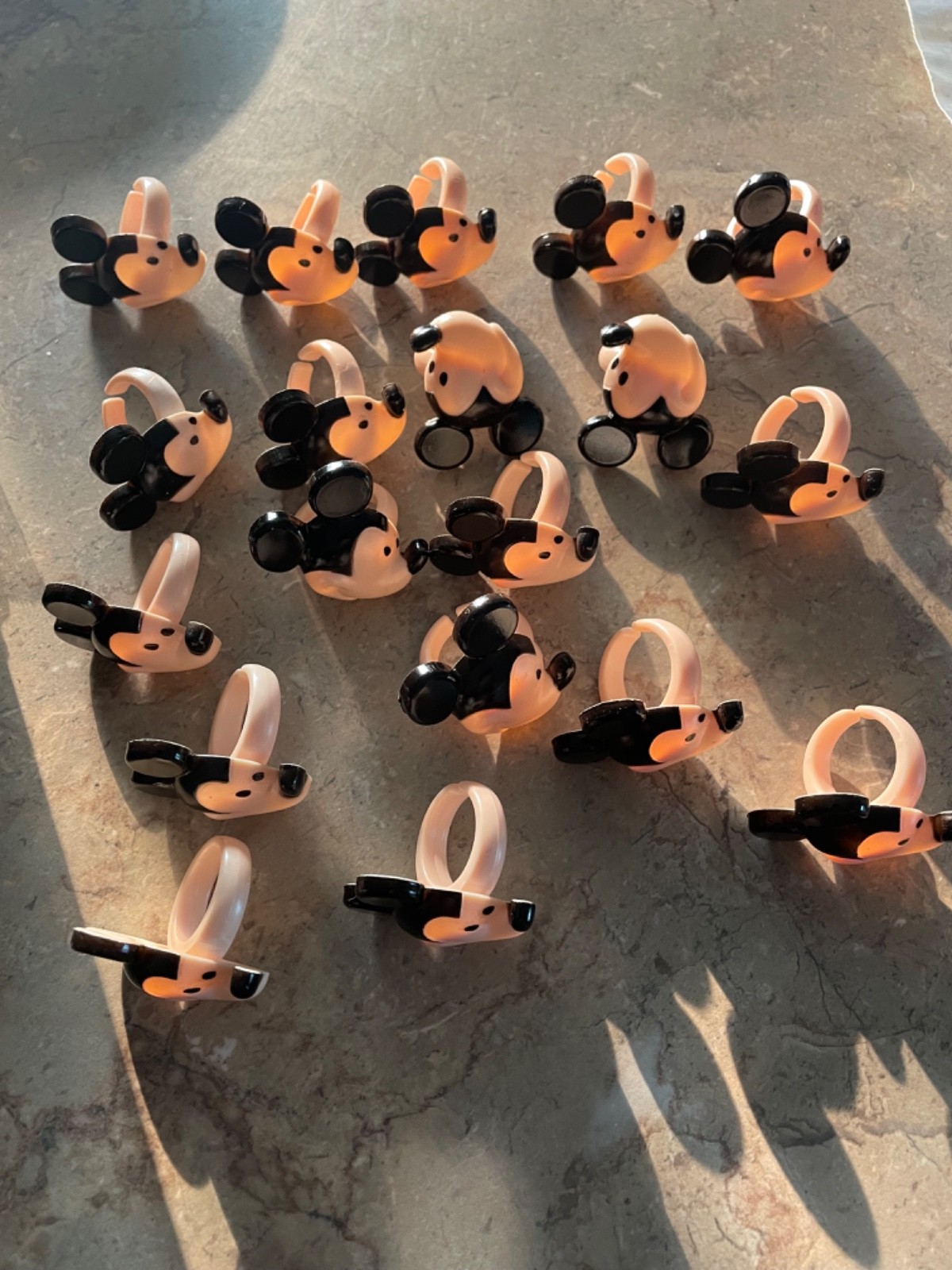 Brand New 19 Mickey & 23 Minnie Mouse Cupcake Topper Rings – 42 Pieces Birthday