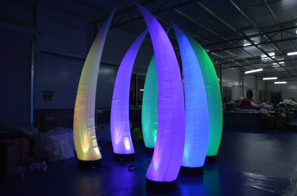 Inflatable LED Tusk Decoration Lighting Ivory Pillar for Advertising Stage Event