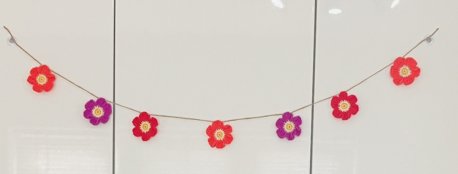 🌸NEW Hand Crochet PRETTY jute 7 Flowers Bunting Window Camper Summer 35” Gift