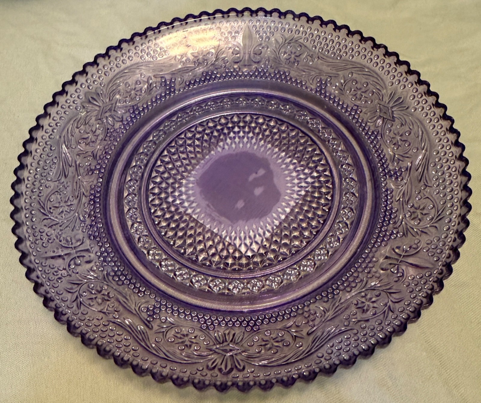 NEW Shondaland Netflix Bridgerton Purple Translucent Small Glass Dessert Plate