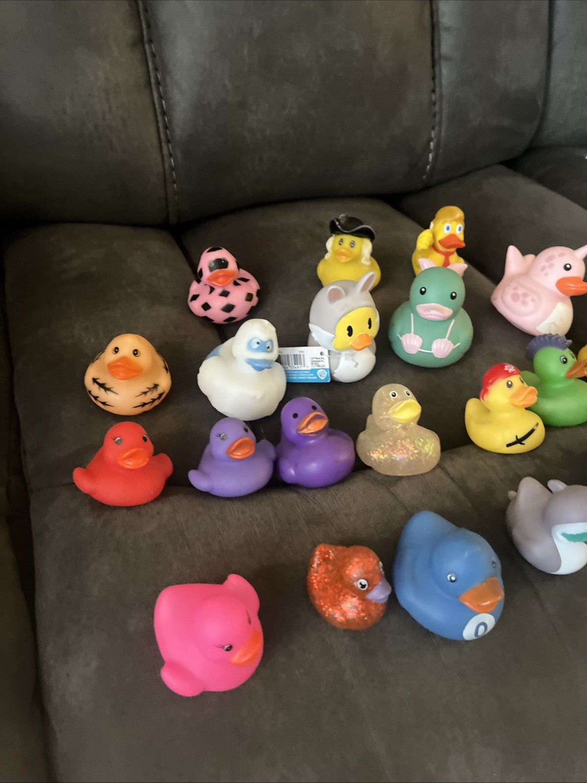 Lot of 22 Rubber Ducks Duckies Jeep Themed