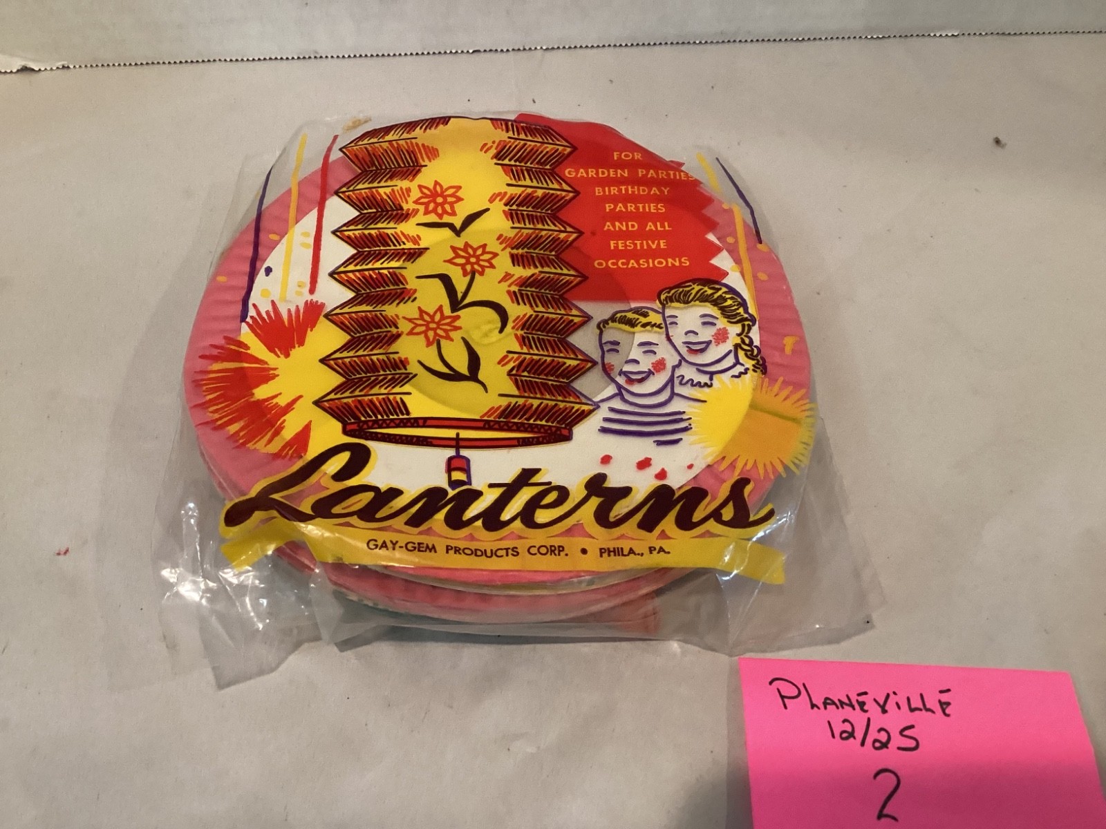 Vintage 1960’s Gay-Gem paper lanterns birthday party decorations