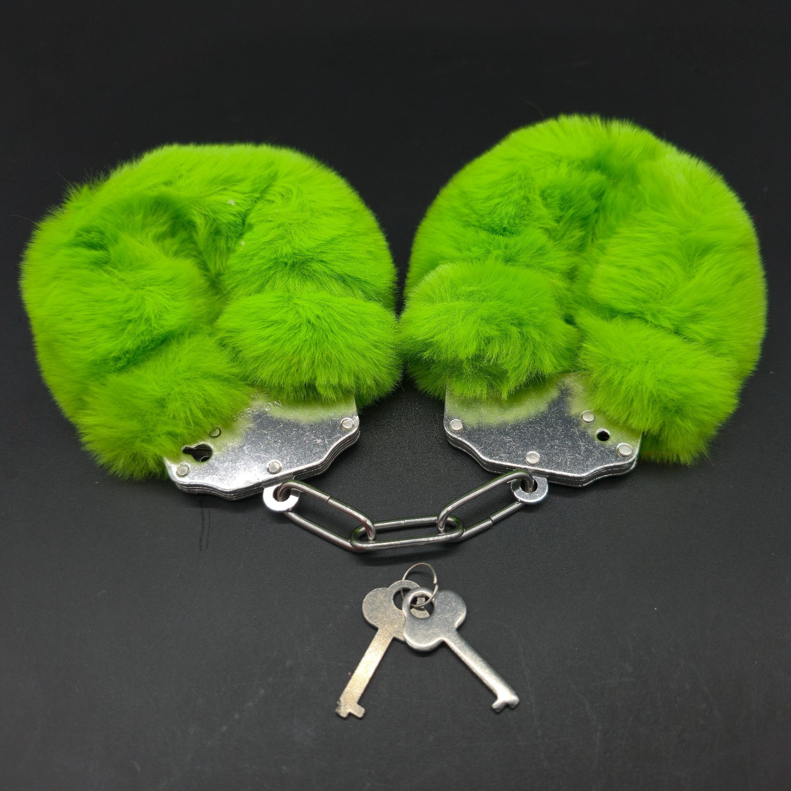 Furry Fuzzy Costume Handcuffs Metal Wrist Cuffs Soft Bachelorette Hen Party