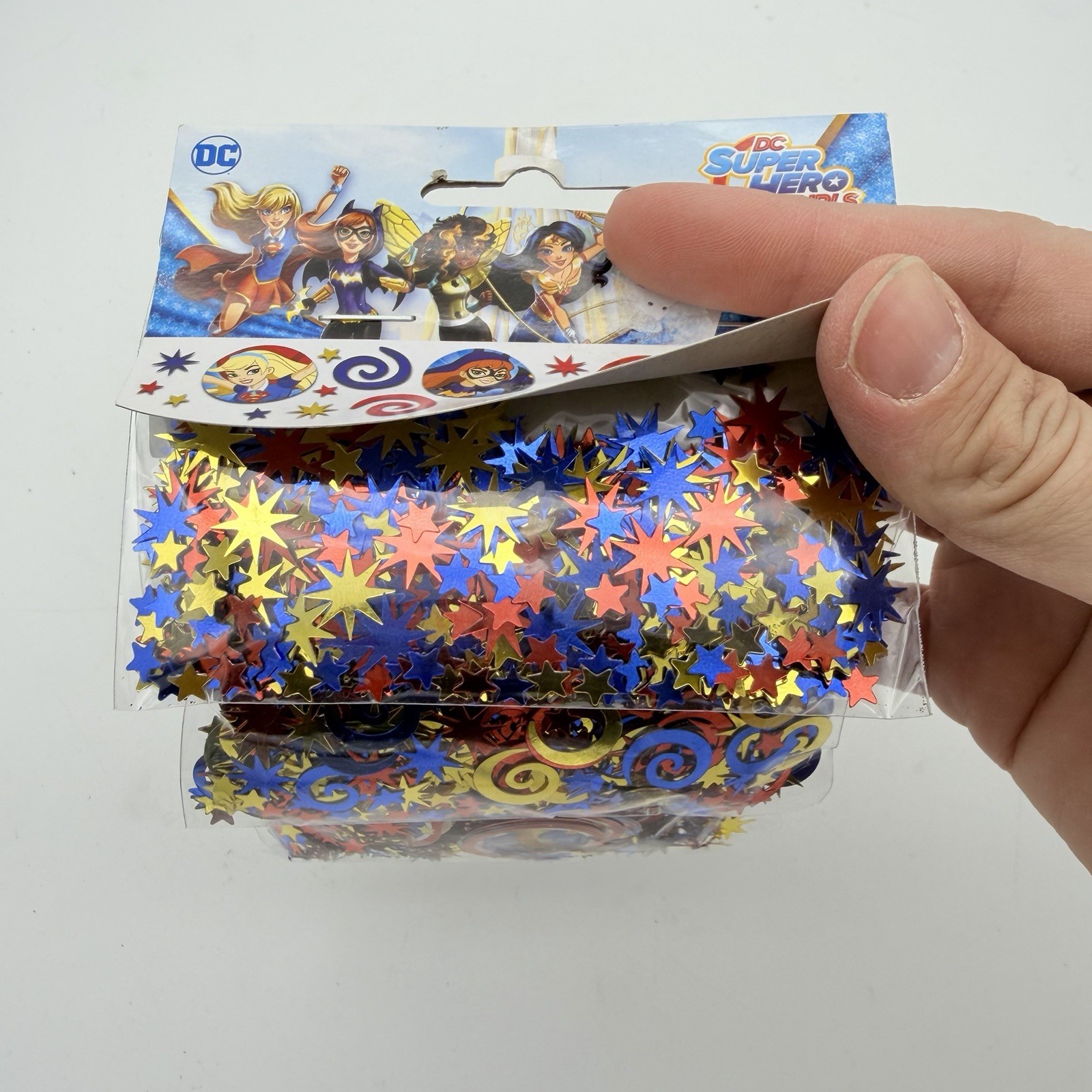 DC Super Hero Girls Foil Confetti Birthday Party Supplies New Decor NEW sealed