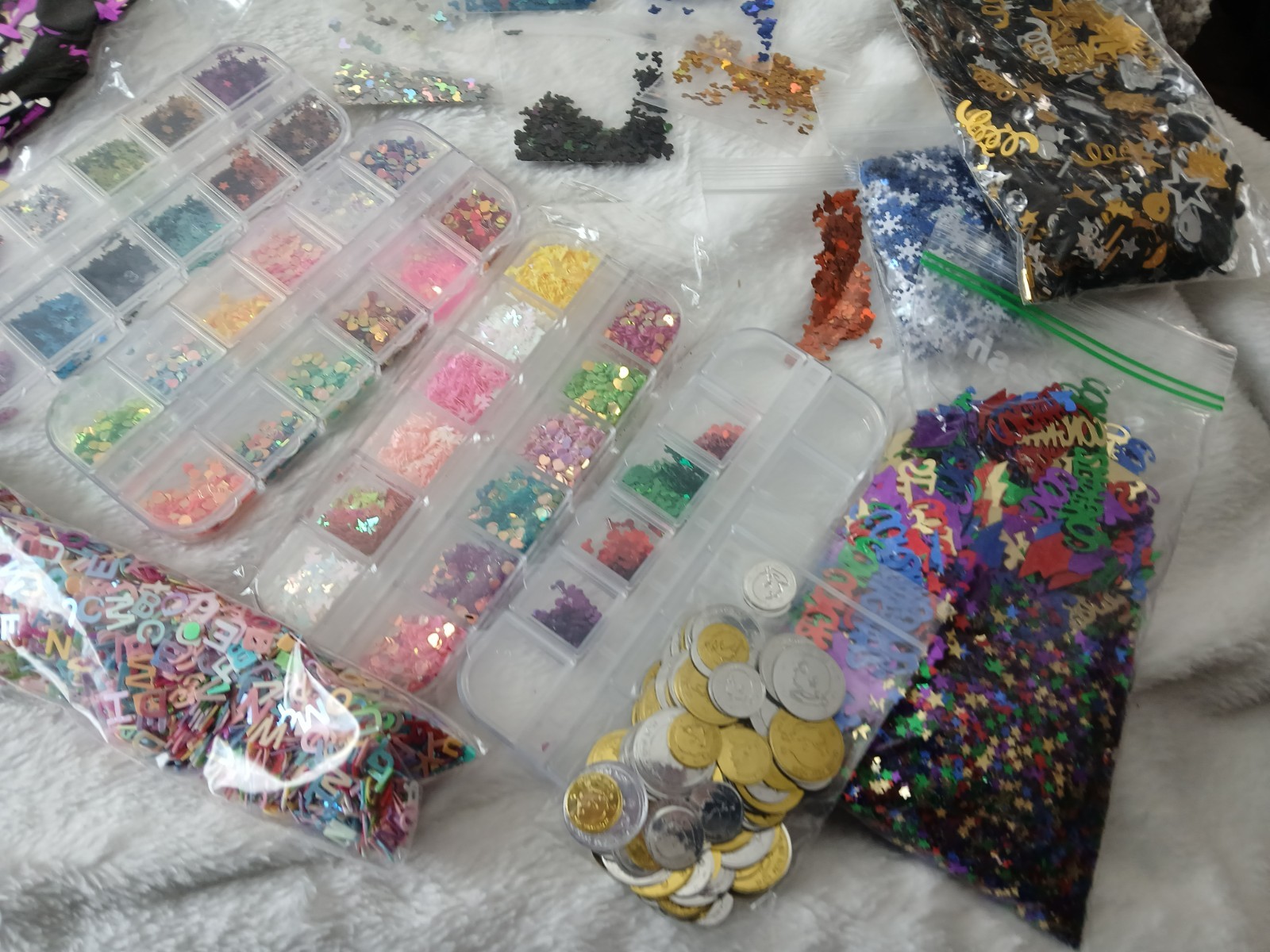 Lot – Multi Packs of Confetti Scatters Variety Stars Hearts Mickey Numbers etc