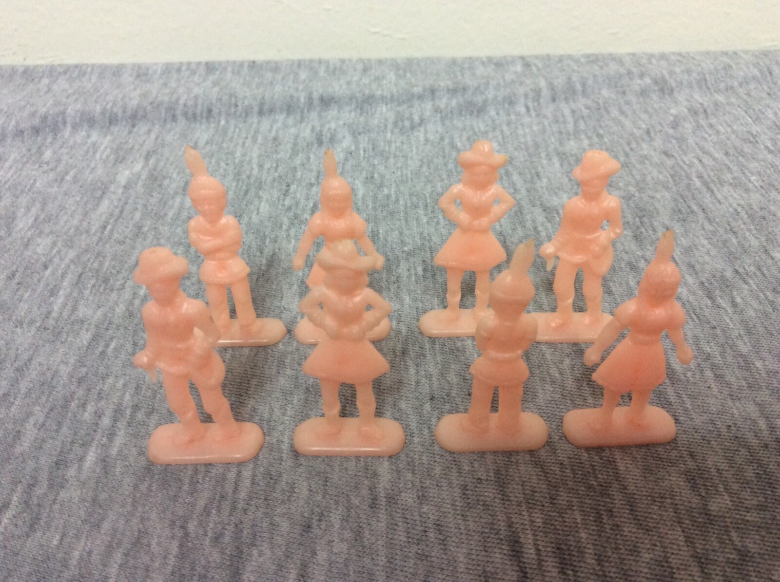 Vintage 1950’s Pink Hard Plastic Cowboys & Indians Cake/Cupcake Toppers Lot