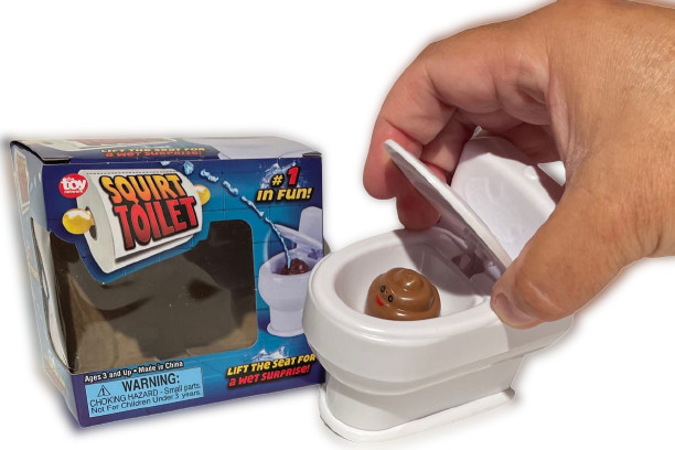 Funny SQUIRT TOILET Lift Seat Squirting Shoots Water Joke Prank Gag Gift Poop