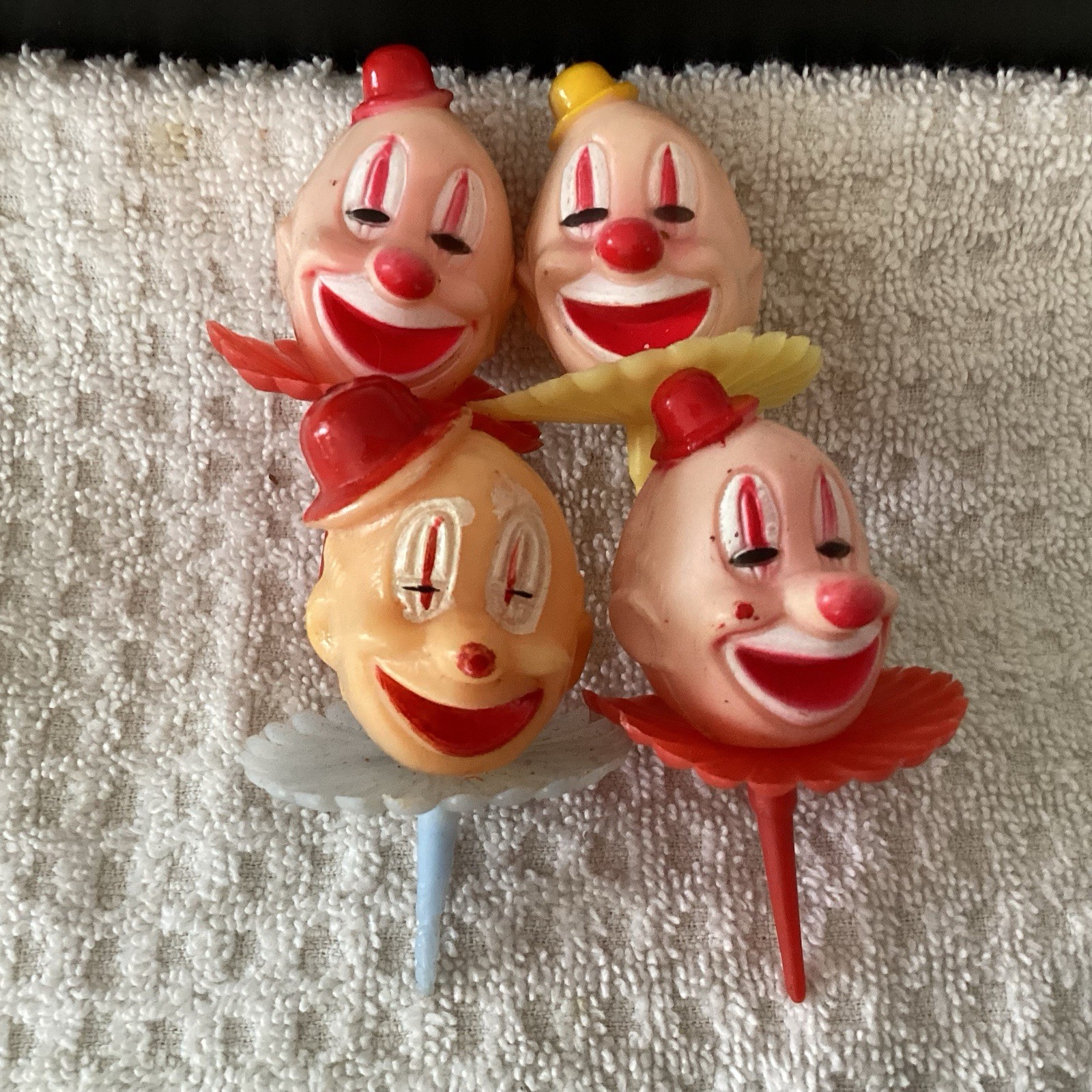 Vtg Wilton Clown Face Cupcake Cake Pick Toppers Set Of 4 Plastic Red Blue Yellow