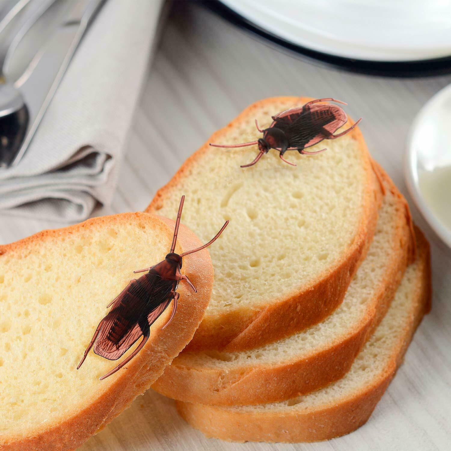 Prank Fake Cockroaches Realistic Cock Roach Joke Gifts Creepy Bug Gag Toys 40PCS
