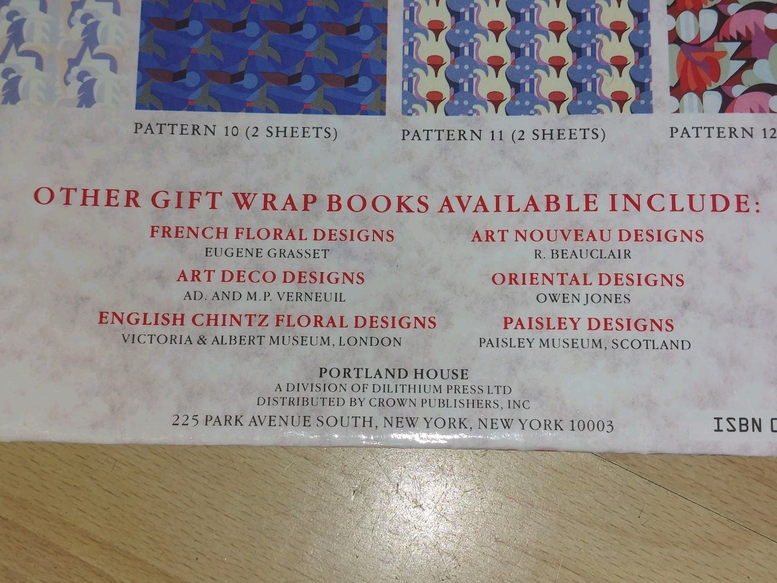 Art Deco Designs, Gift Wraps, by A.D. and M.P. Verneuil, 12 Patterns, 16 Sheets