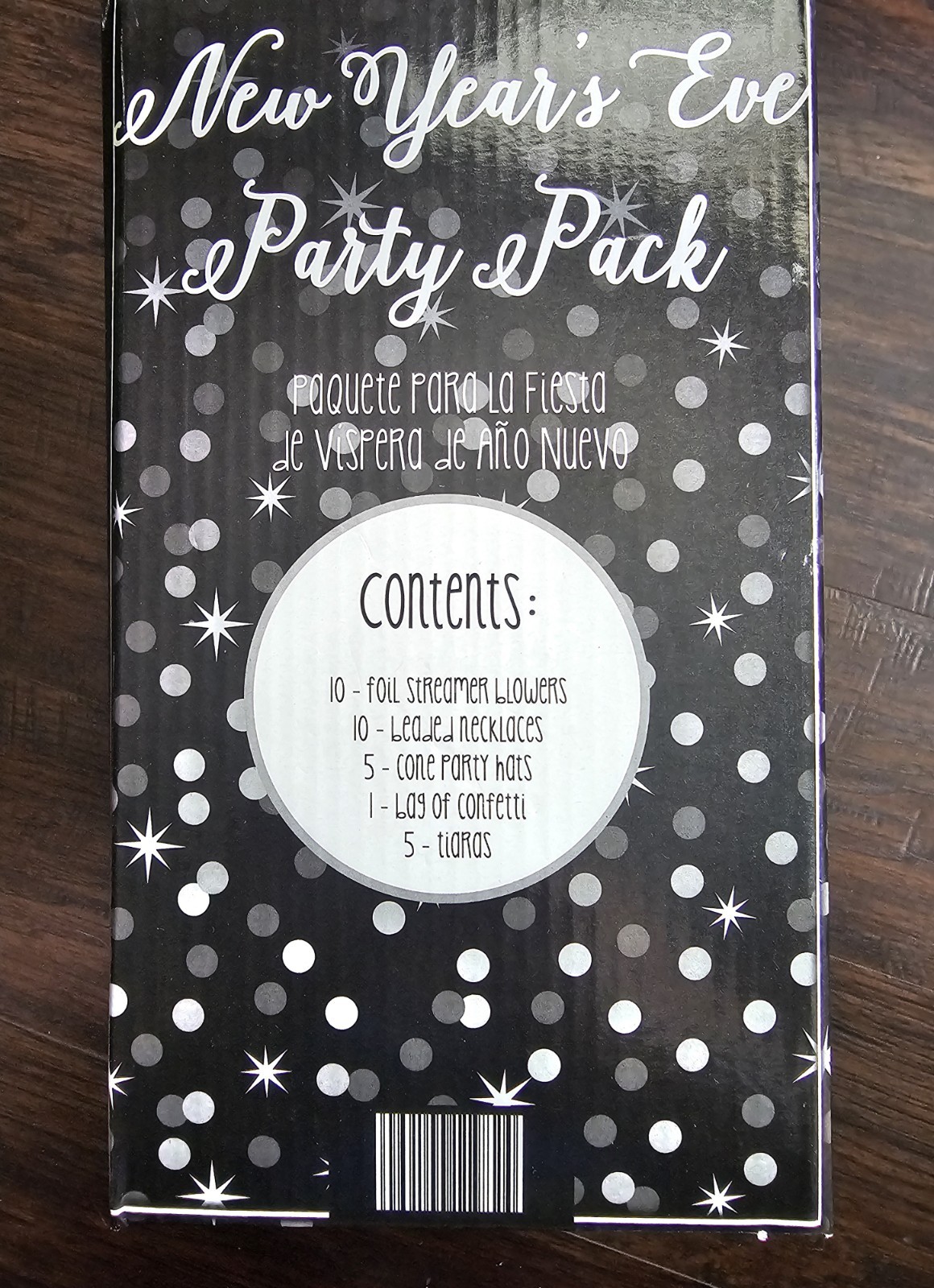 ALDI New Year’s Party Supply Kit for 10, Hats, Blowers, Tiaras, Confetti