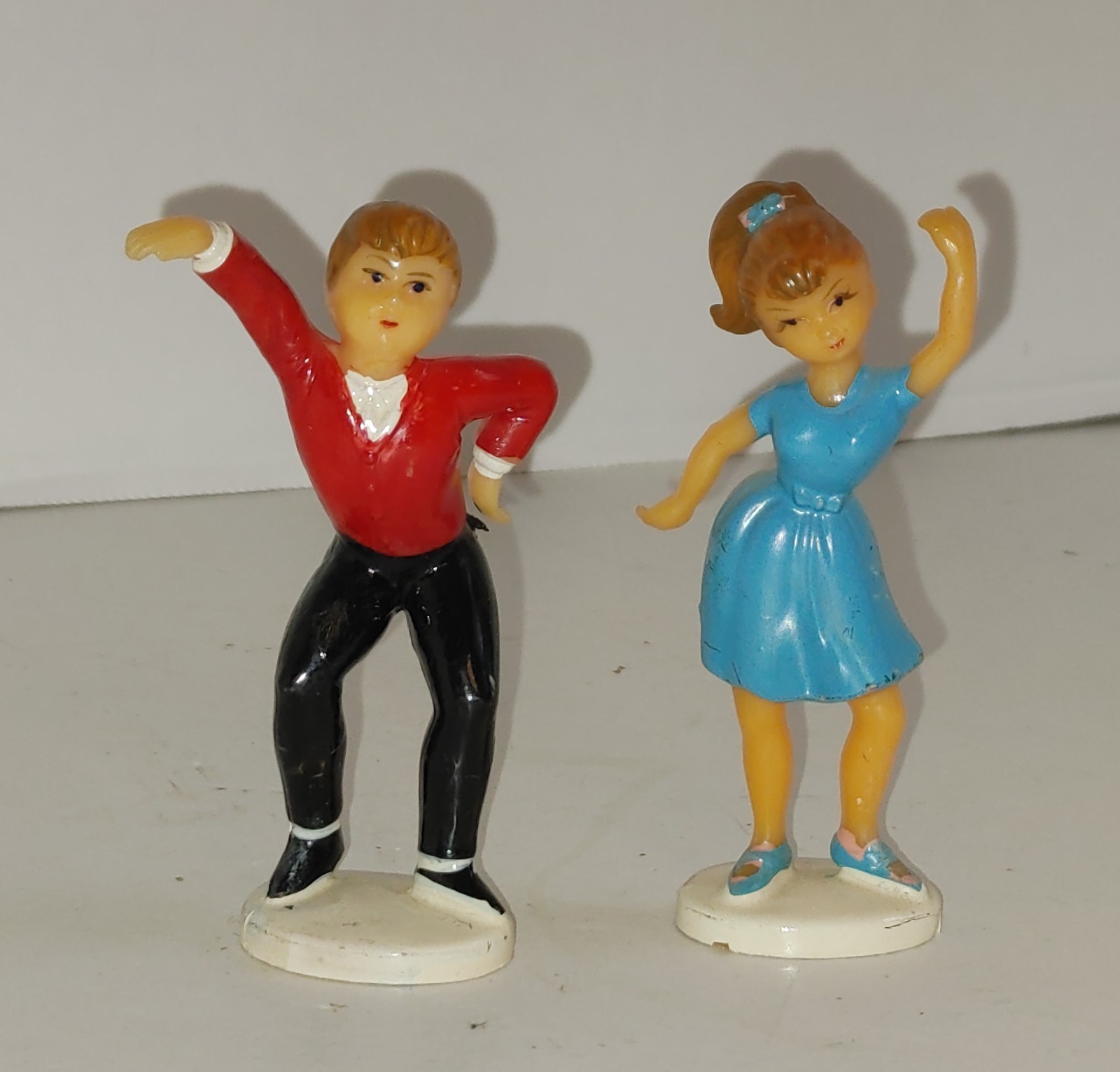 Vintage WILTON Cake Tops Teen Swing Dancers Dancing Male & Female 4″ Swinger
