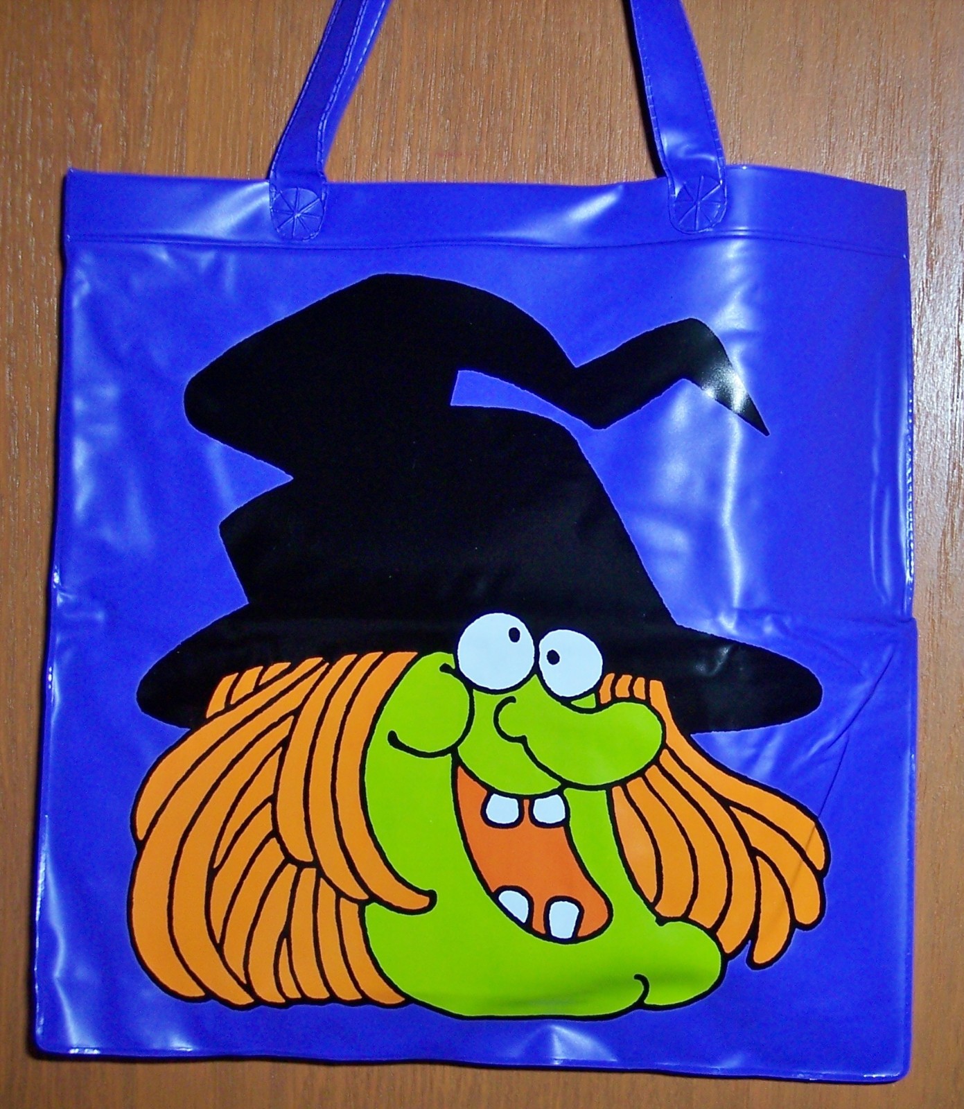 HALLOWEEN PARTY PLASTIC TOTE BAG LAUGHING WITCH SOUND -PARTY FAVORS- AVON