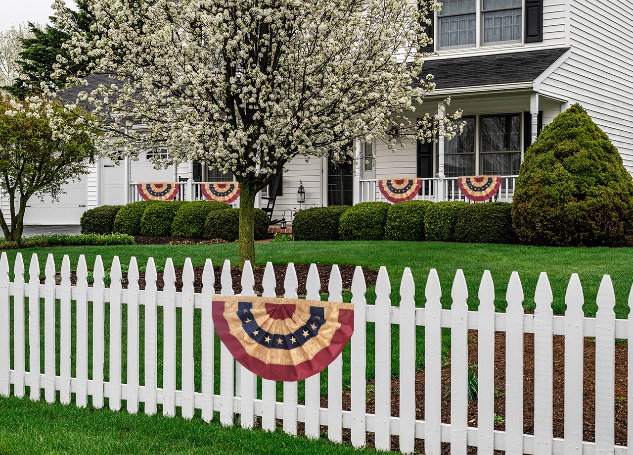 Briarwood Lane Tea Stained Patriotic Bunting 48″ x 24″ (Set of 3)