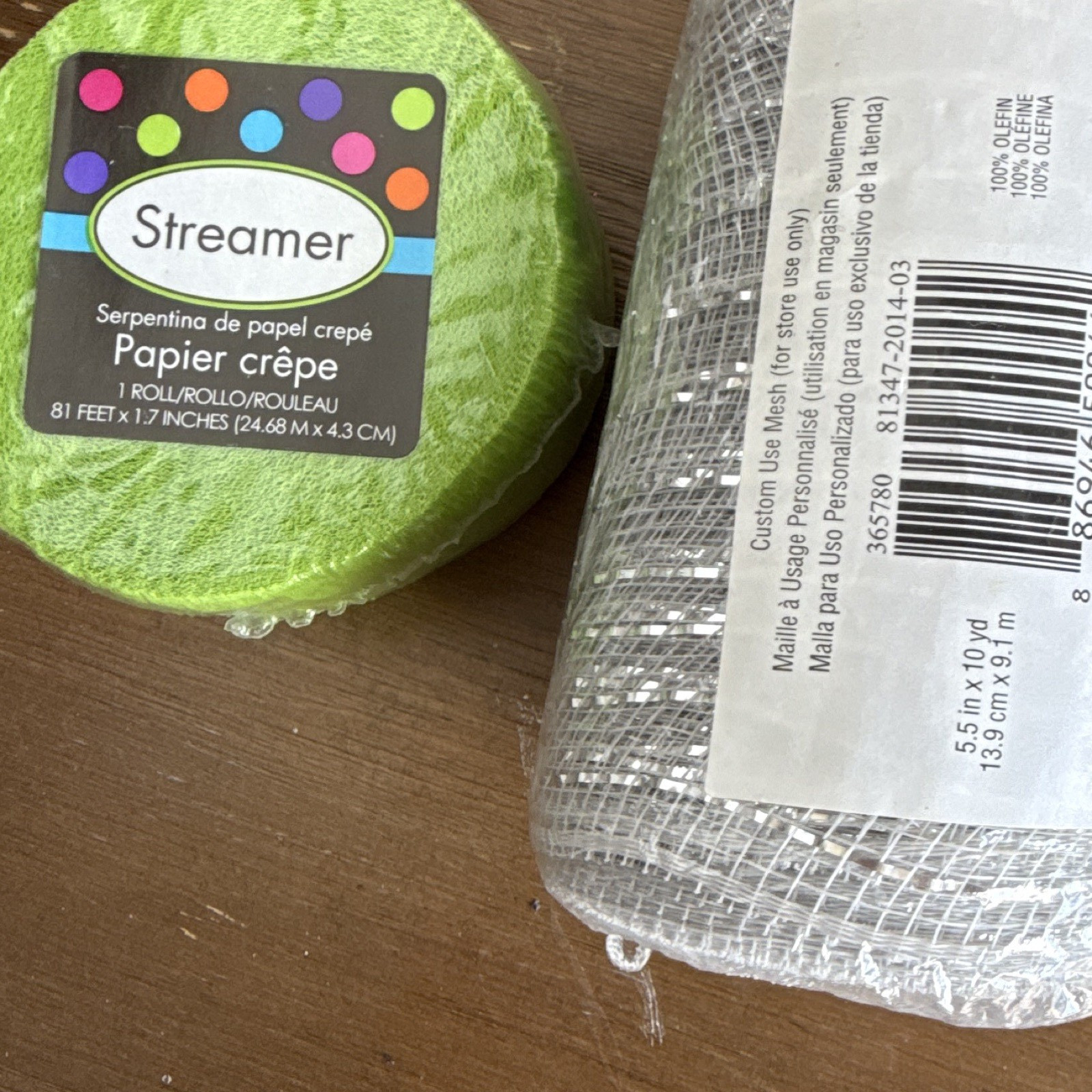 Green & Silver Streamers Crepe Paper and Olefin Mesh Solid/Plain Party Decor