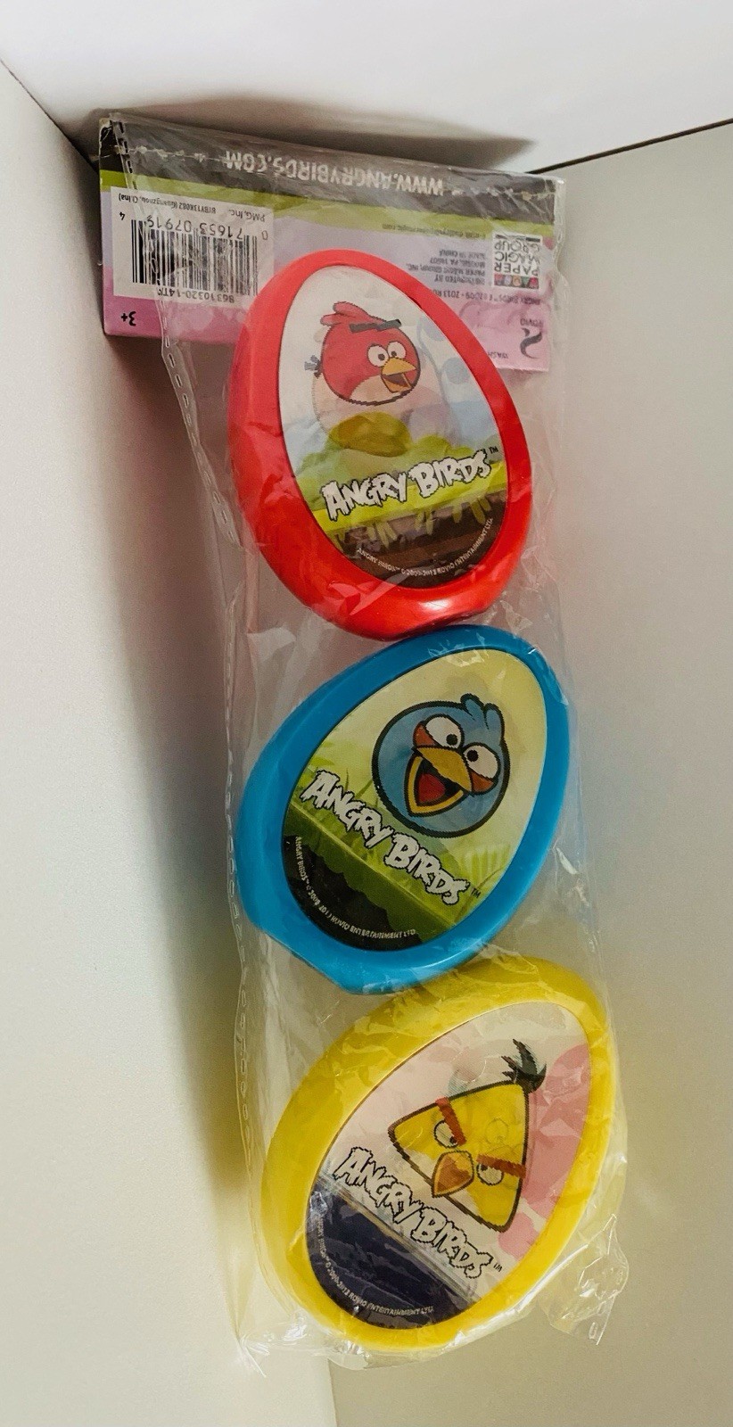 Angry Birds Vintage Lenticular Candy Containers 3 Pk Red Blue Yellow w Stickers