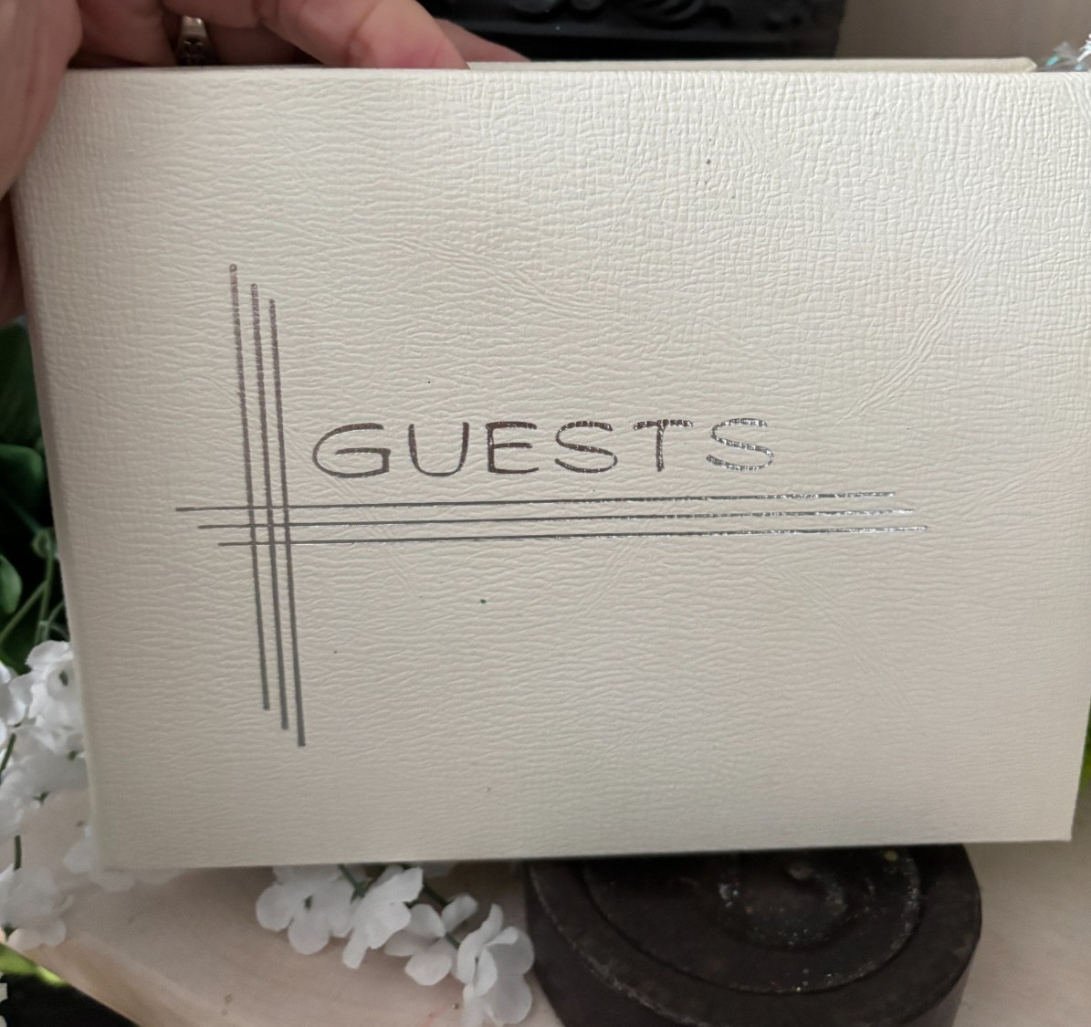 Vtg 6X7″ Unused CR GIBSON White Leatherette Silver Lettering GUEST BOOK G7722-2