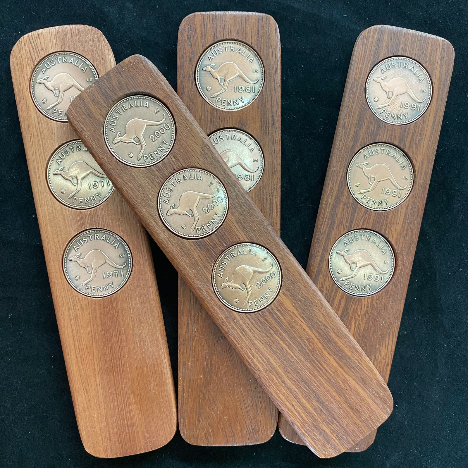 80th Birthday Gift Present Hardwood Two-Up Game 1944 Australian Pennies Anzac
